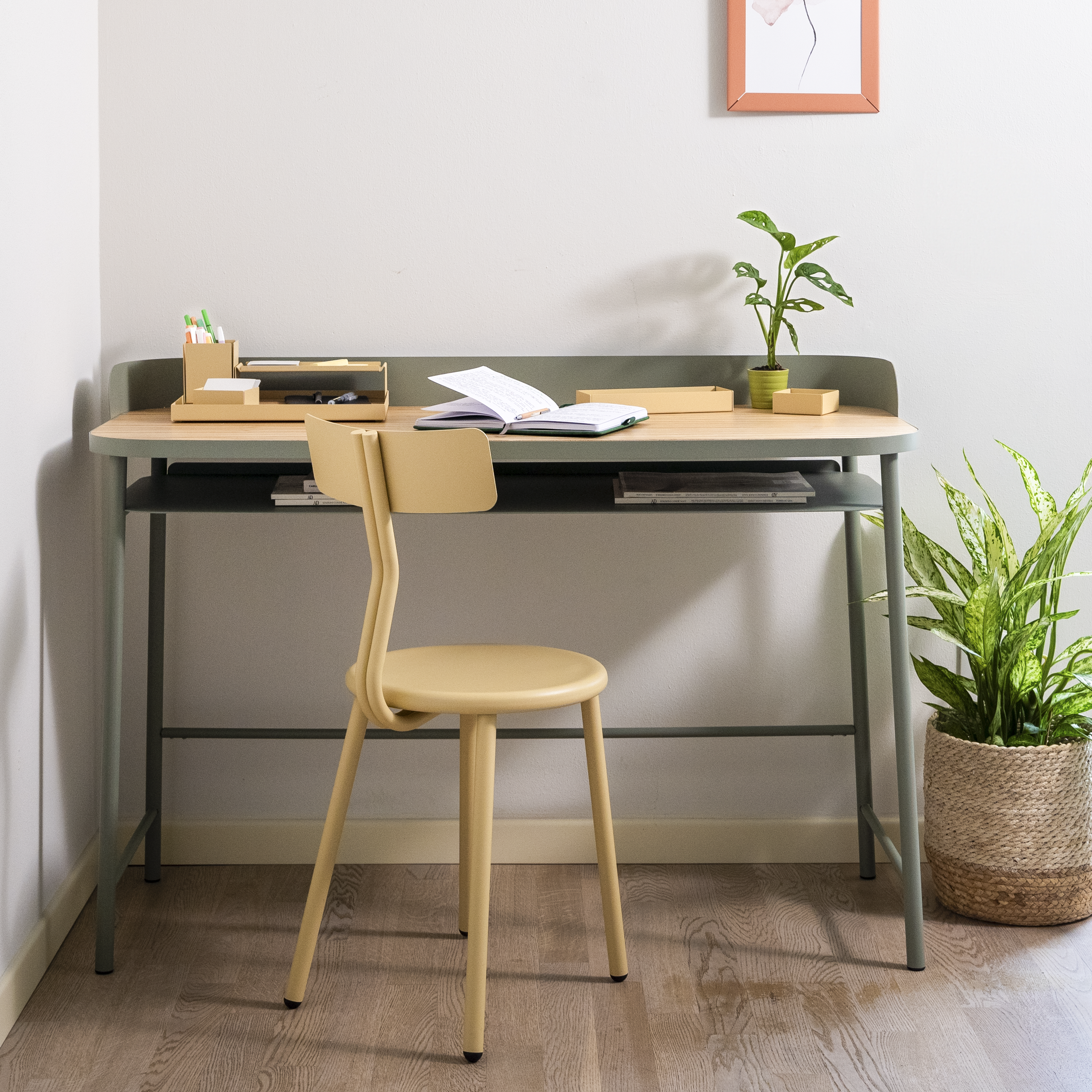 desk，diversification，personality，