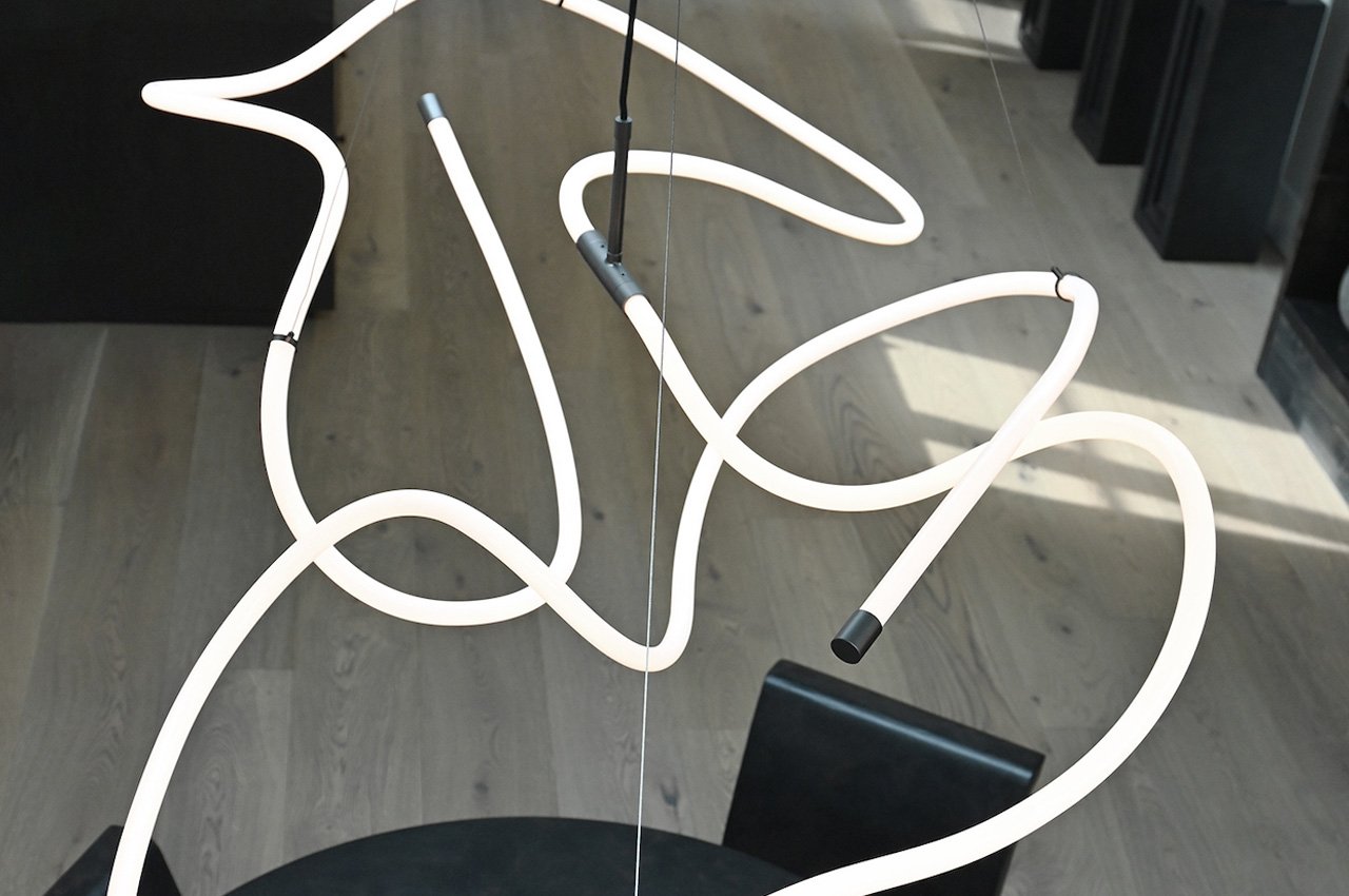 a chandelier，ghost，lighting，branch-shaped，