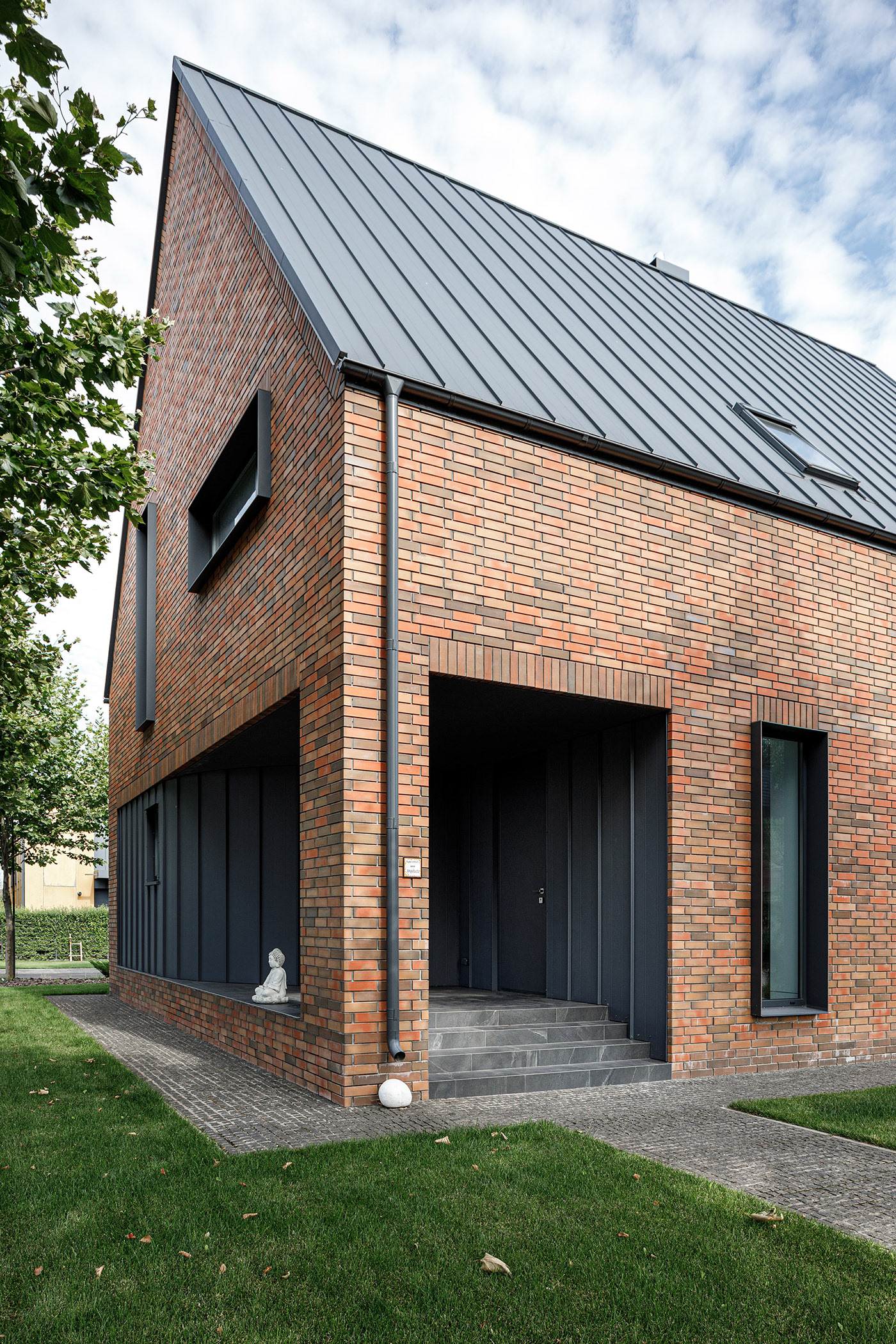 residence，Architecture，Brick and Brick，