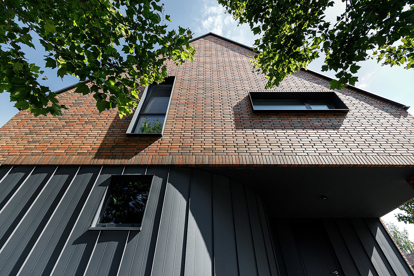 residence，Architecture，Brick and Brick，