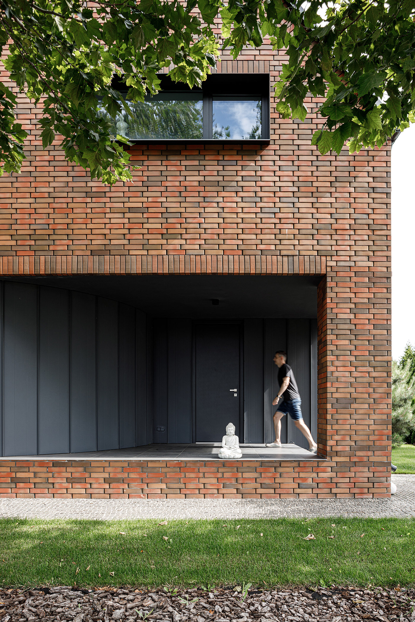 residence，Architecture，Brick and Brick，