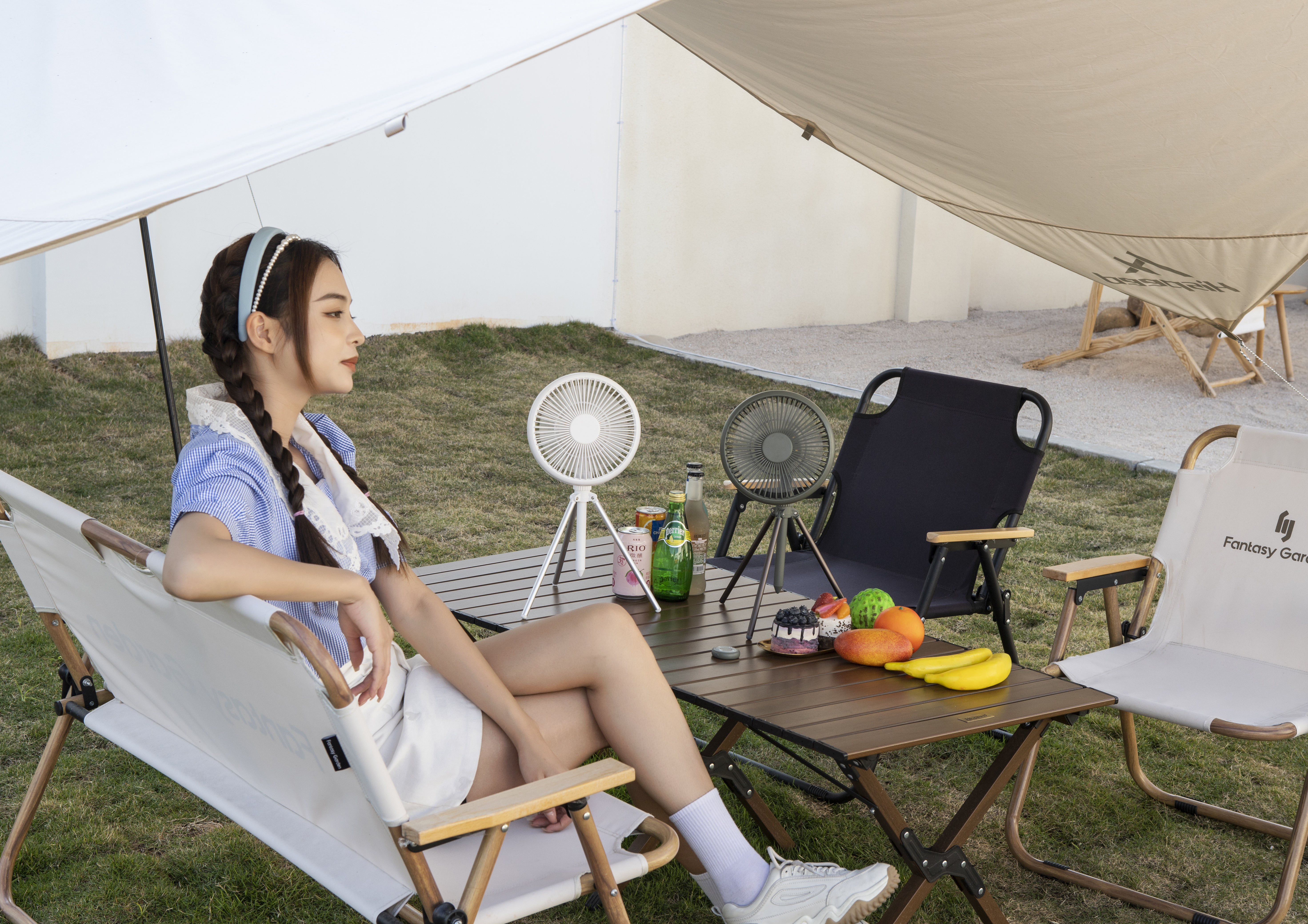 Desktop fan，Log wind，Slim Design ，multi-function，Night light function，Summer artifact，Tripod Fan，Camping Artifact，