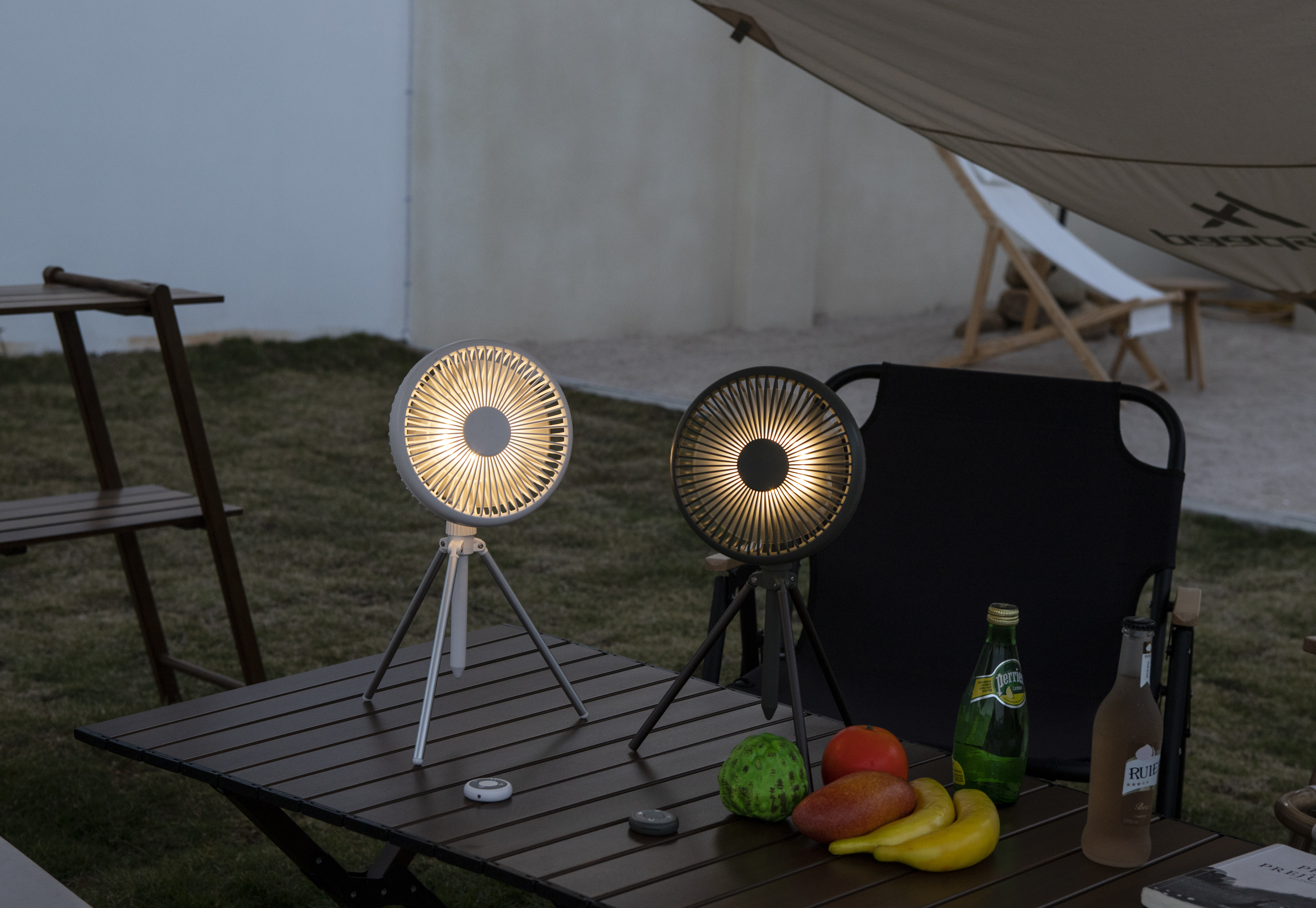 Desktop fan，Log wind，Slim Design ，multi-function，Night light function，Summer artifact，Tripod Fan，Camping Artifact，