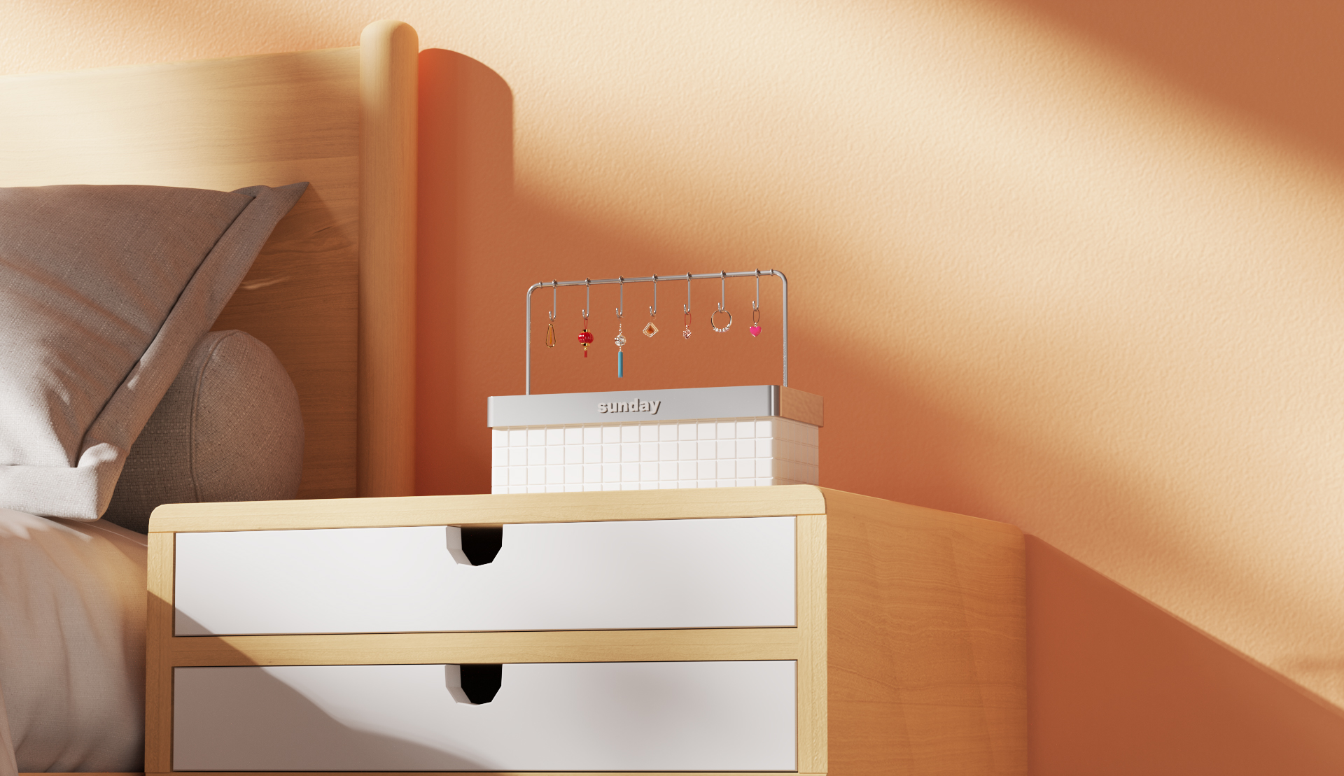 jewelry，Receive，Small object，Funny，interest，