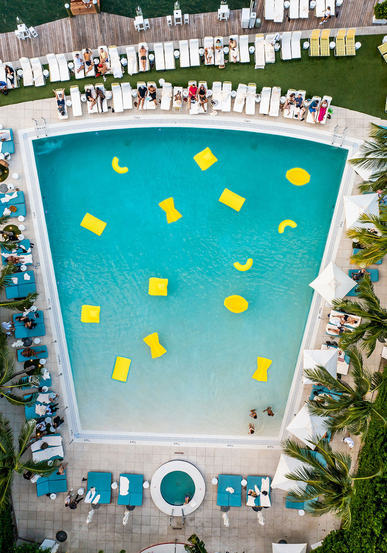 Swimming pool，float，pasta，product design，