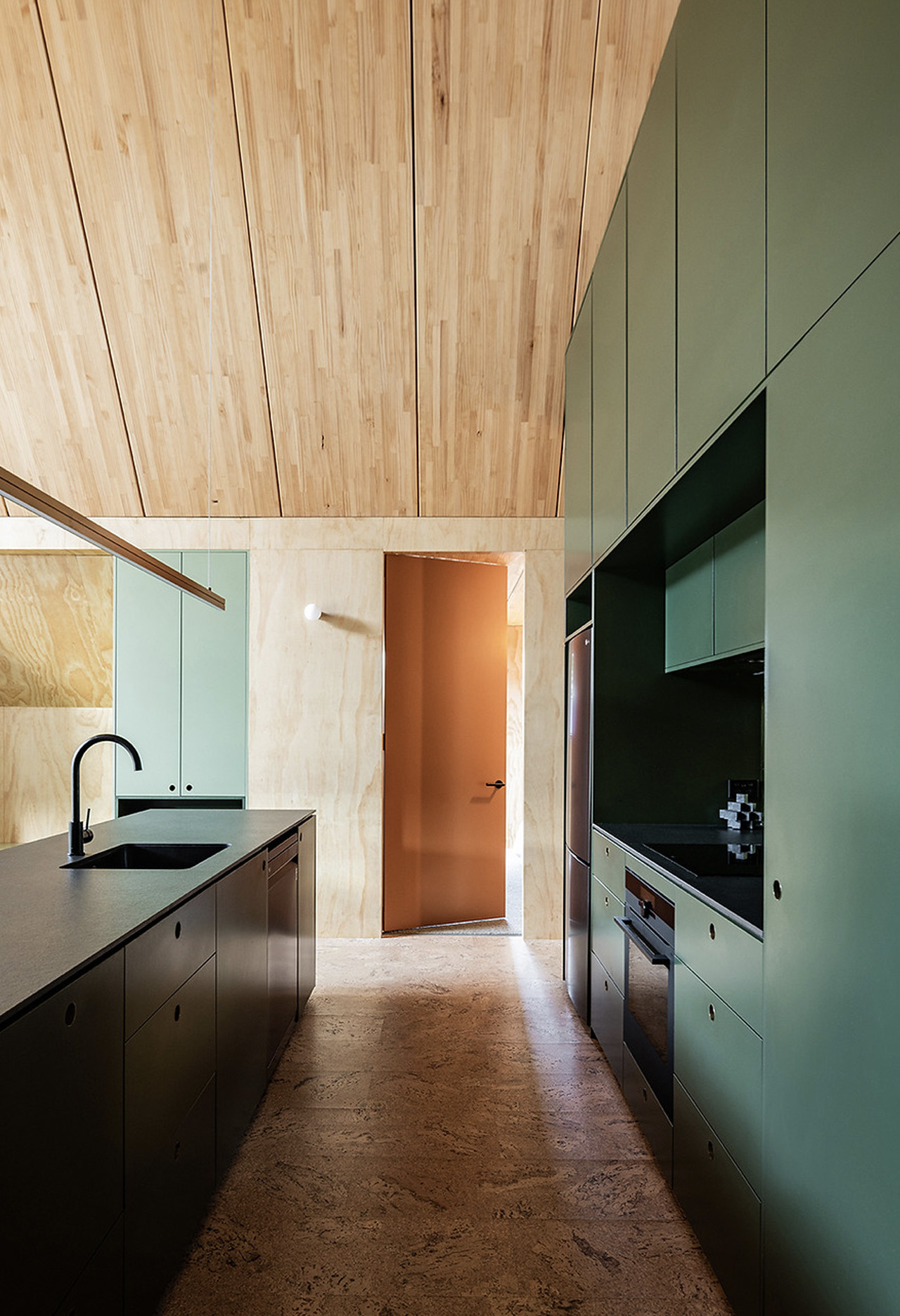 hut，Resort，outdoors，frame，