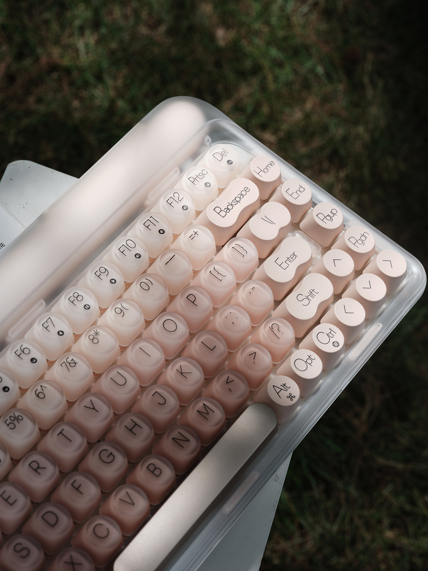 Original design，Lofree Lofi，Liquid Foundation，Mechanical keyboard，product design，beautiful，The strength behind the beauty，