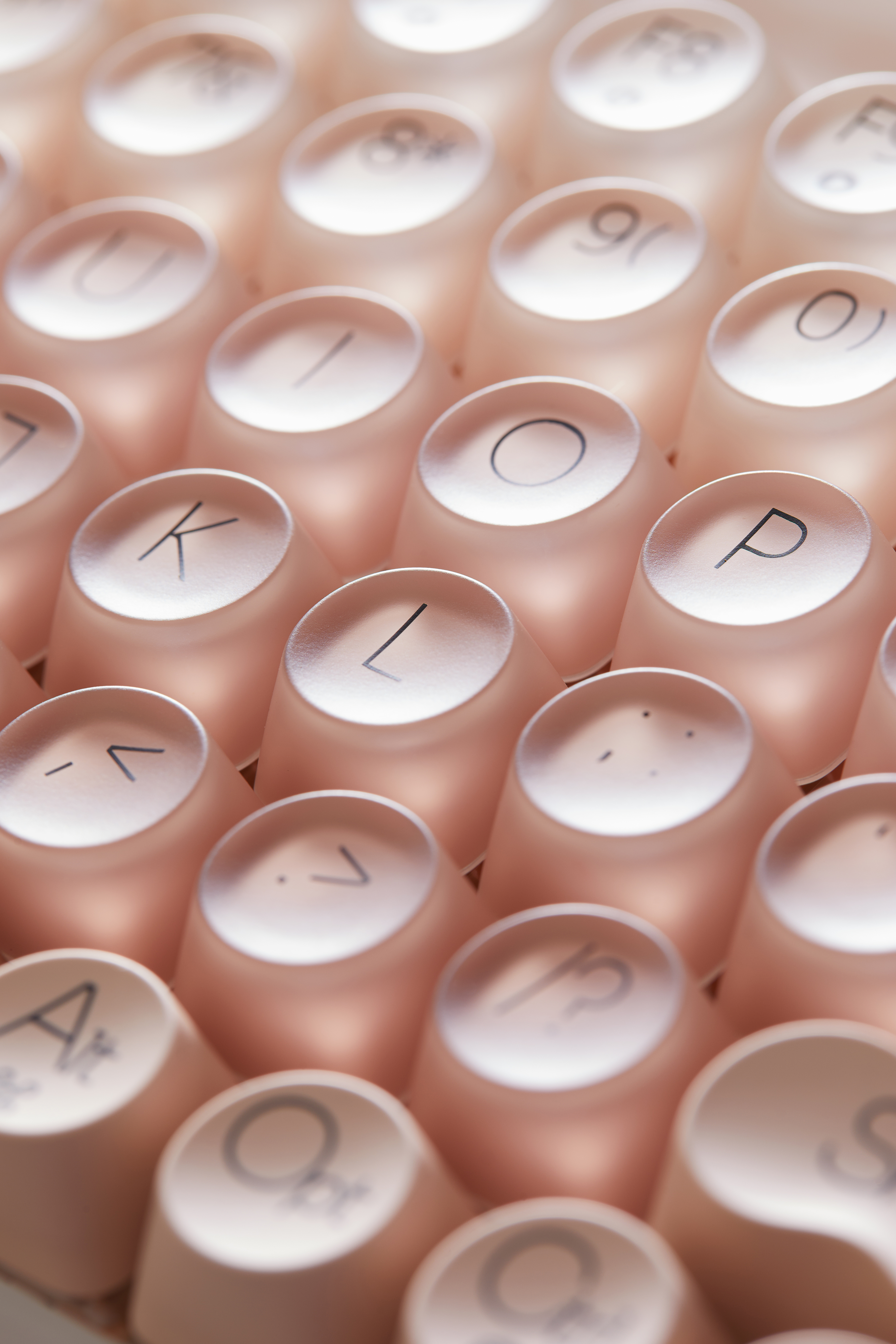 Original design，Lofree Lofi，Liquid Foundation，Mechanical keyboard，product design，beautiful，The strength behind the beauty，