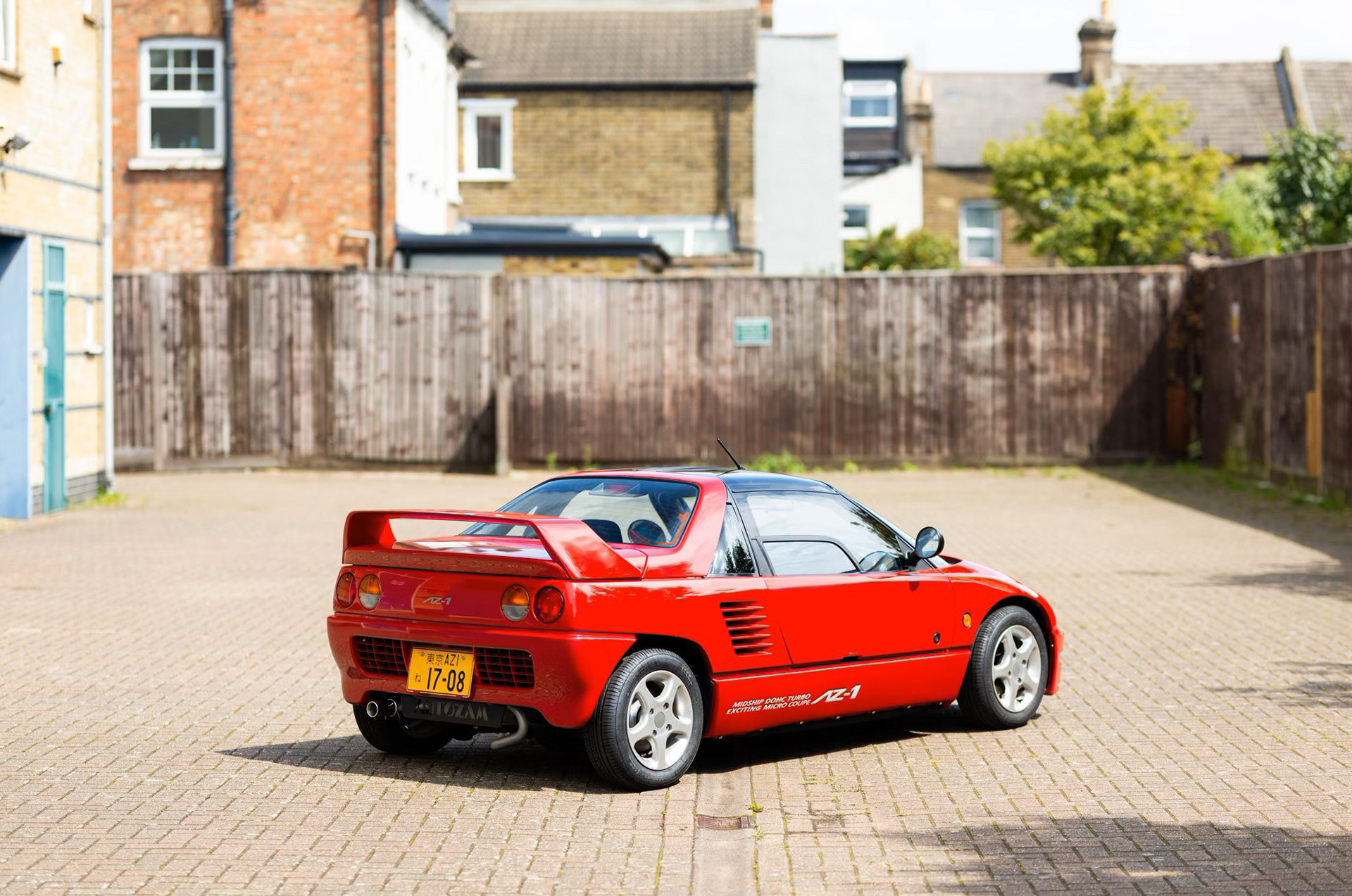 automobile，Mazda，airship，