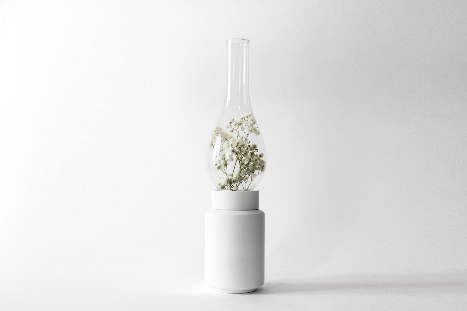 vase，ceramics，cylinder，Porcelain vase，Glass，Combination of ceramic and glass，fashion，Simplicity，blue，gules，white，