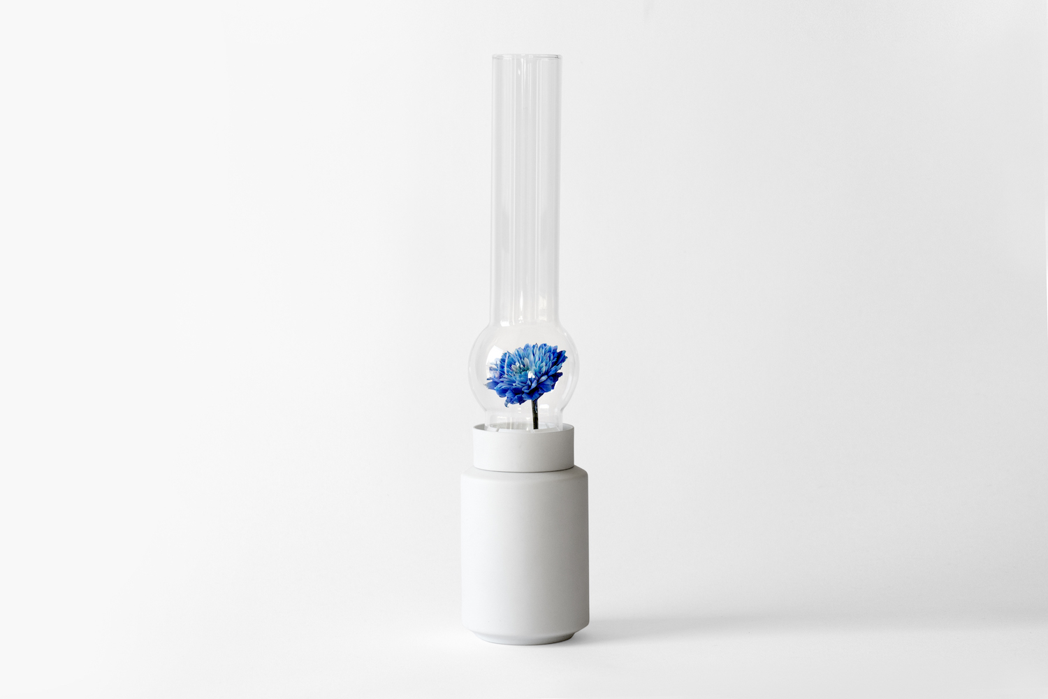 vase，ceramics，cylinder，Porcelain vase，Glass，Combination of ceramic and glass，fashion，Simplicity，blue，gules，white，