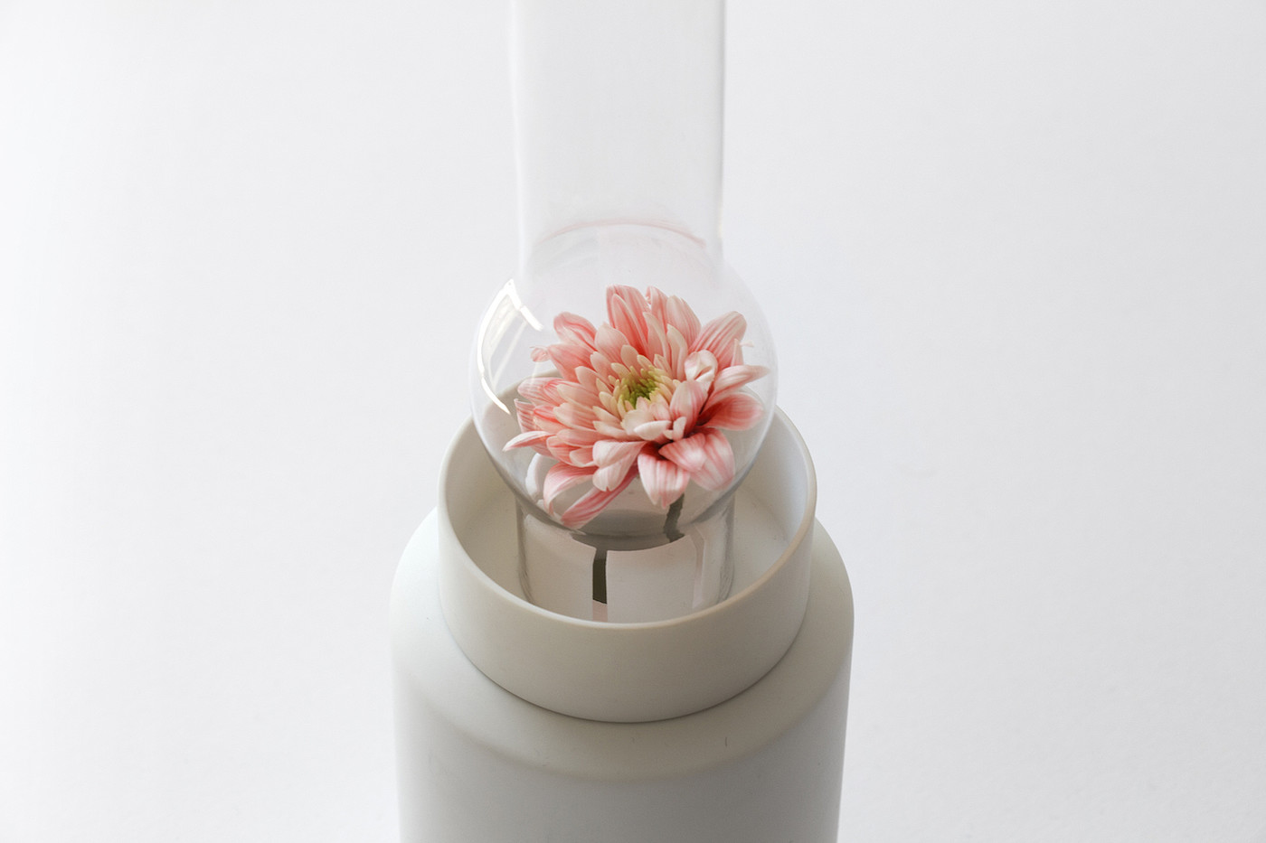 vase，ceramics，cylinder，Porcelain vase，Glass，Combination of ceramic and glass，fashion，Simplicity，blue，gules，white，