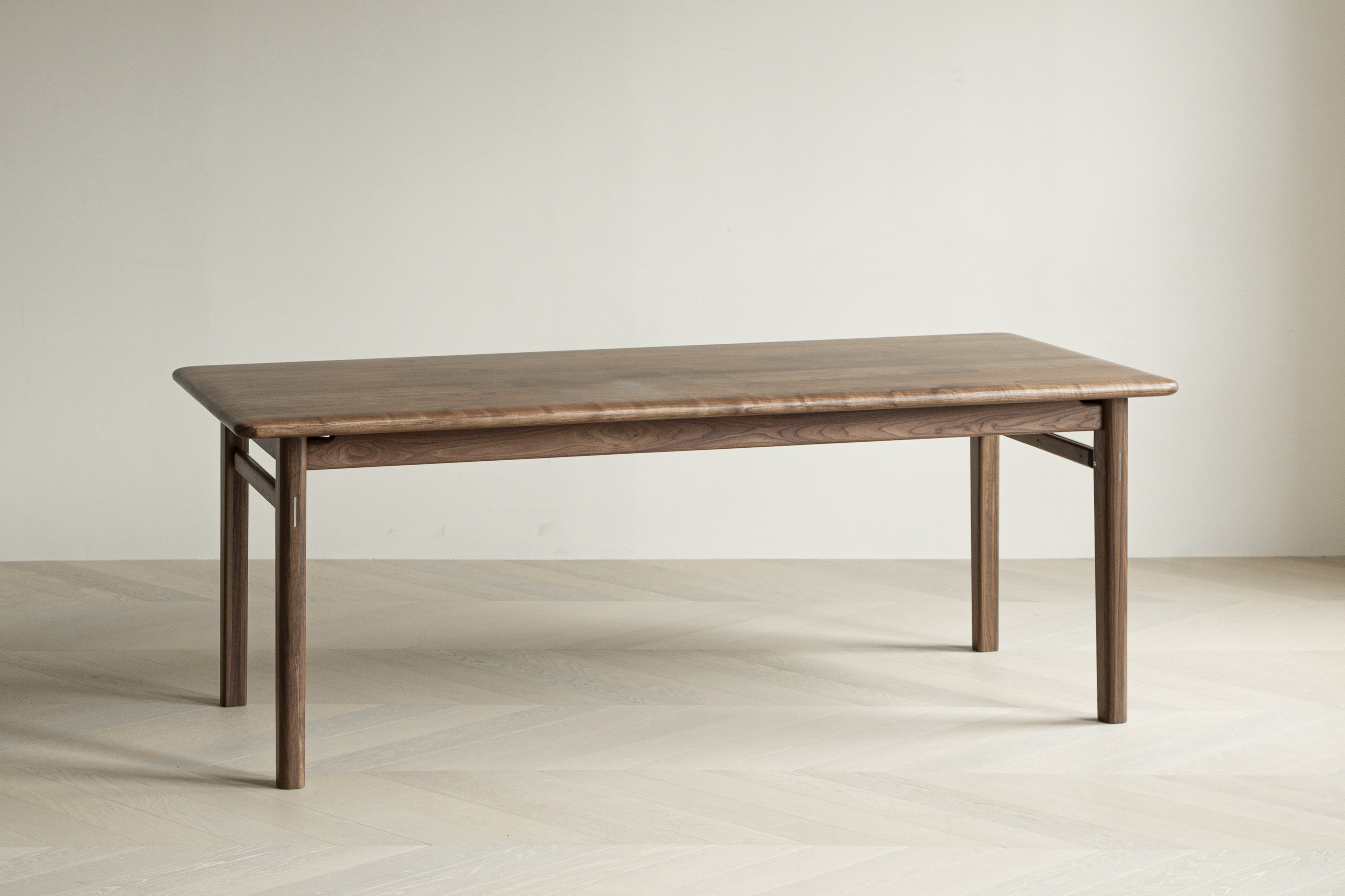 furniture design ，Original design，industrial design，Solid wood furniture，table，workbench，