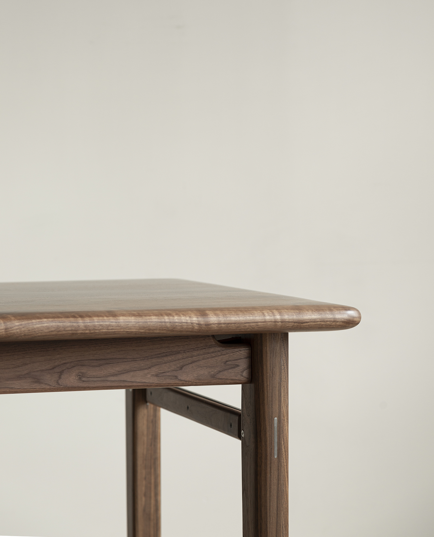 furniture design ，Original design，industrial design，Solid wood furniture，table，workbench，