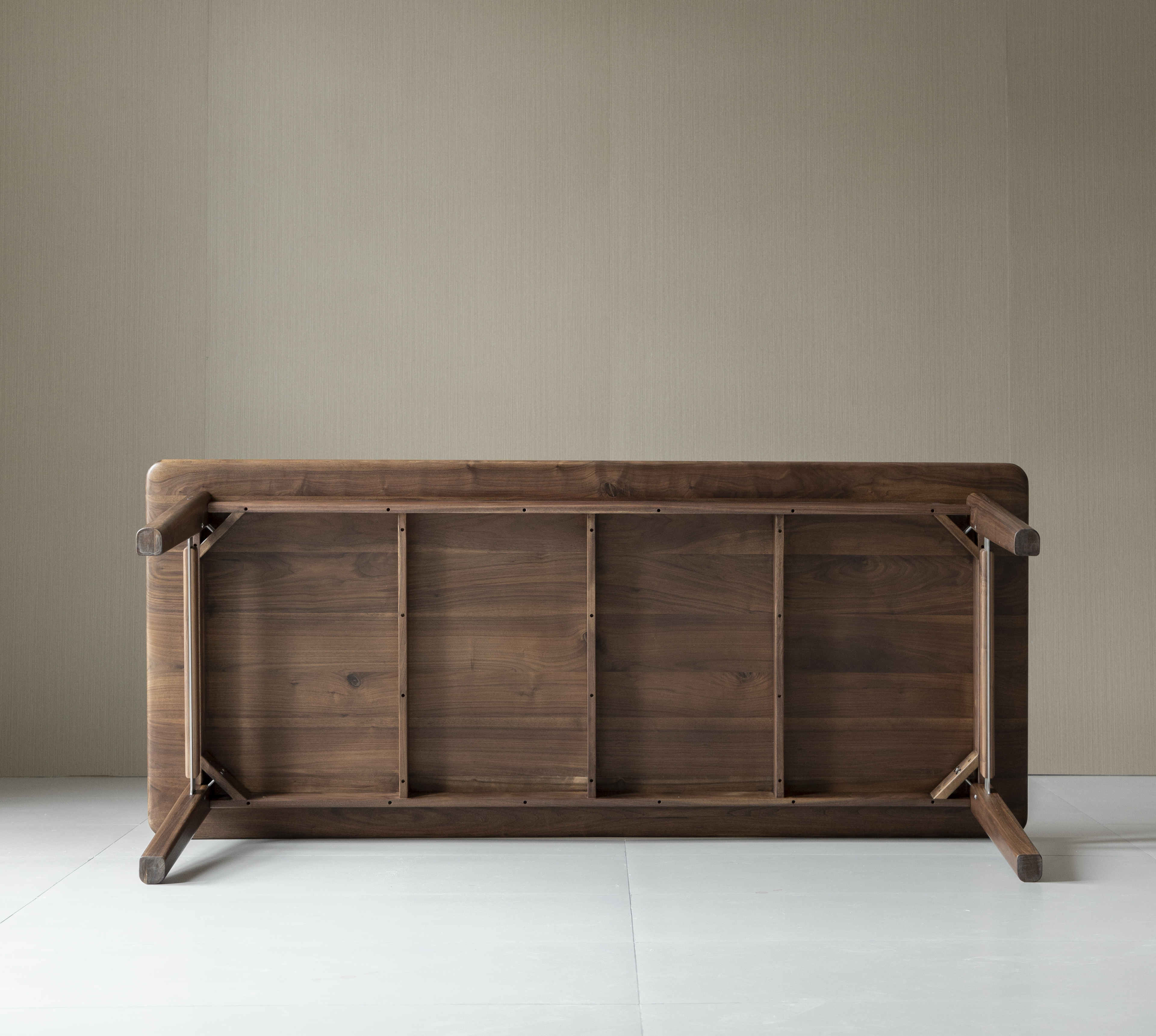 furniture design ，Original design，industrial design，Solid wood furniture，table，workbench，