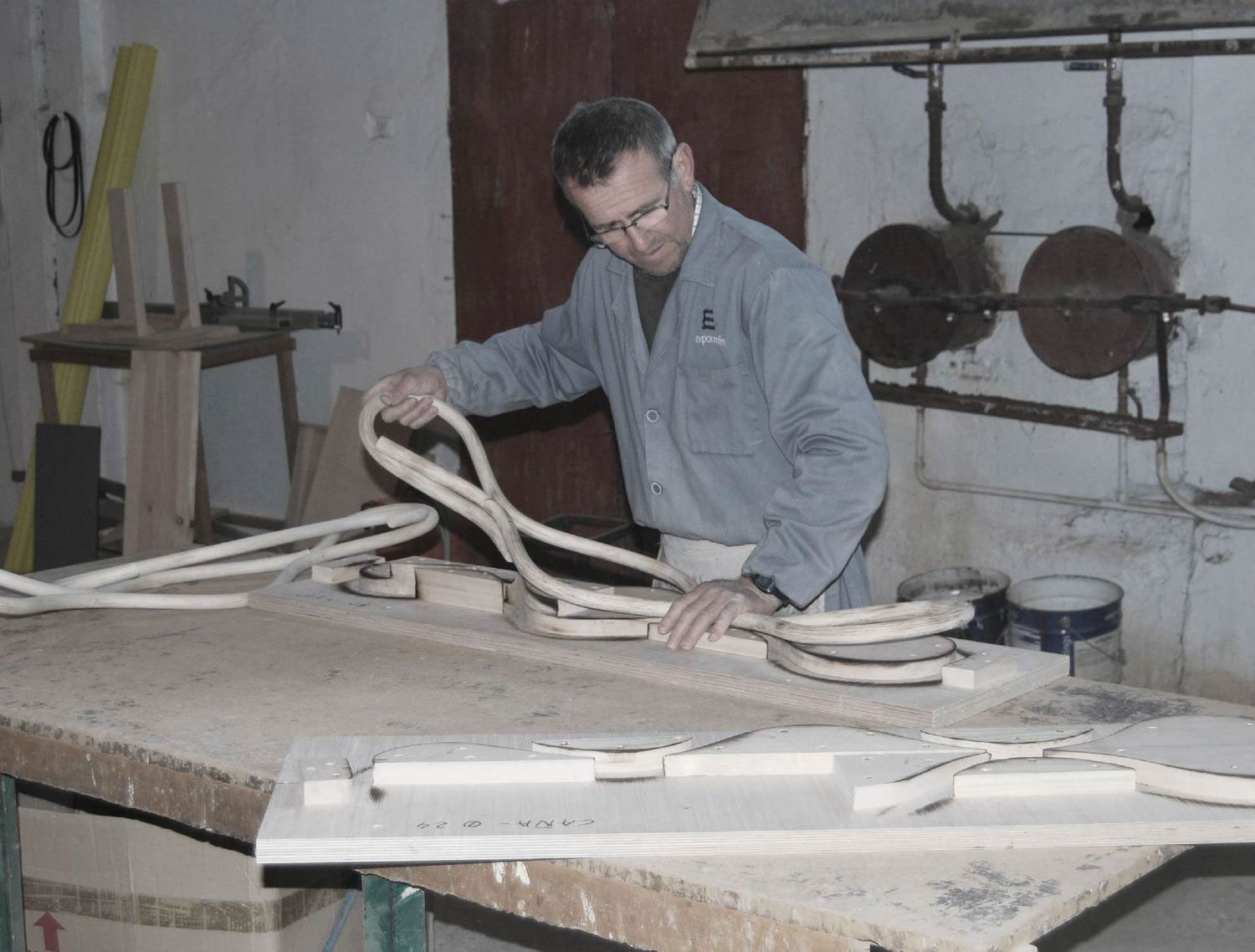 chair，Nautica Chair，Rattan，Shadows,，shadow，suspension，Solid material，woodiness，