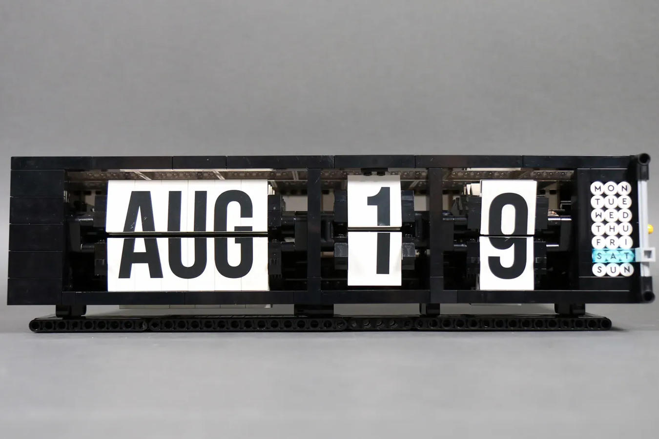 Lego，calendar，Mechanics，Flip，