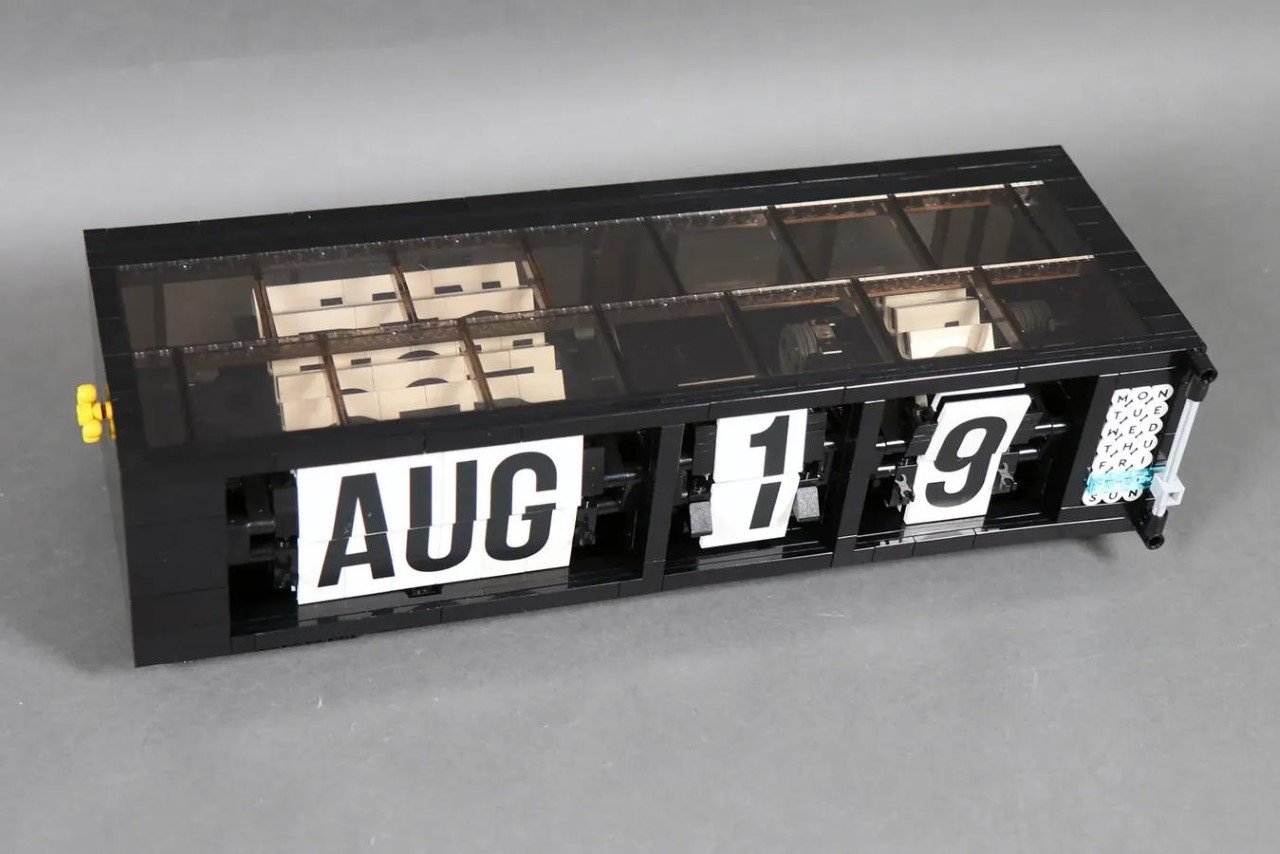 Lego，calendar，Mechanics，Flip，