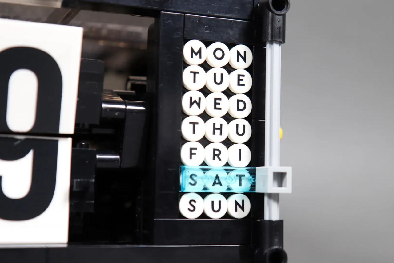 Lego，calendar，Mechanics，Flip，