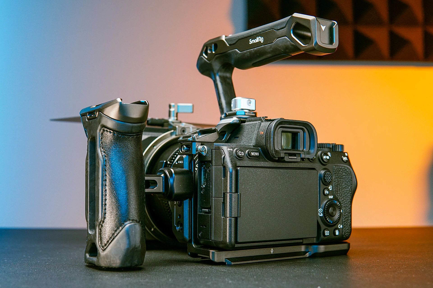 Sony，sony，Sony A74 SLR Camera，Rabbit Cage Camera，Bionics Design ，