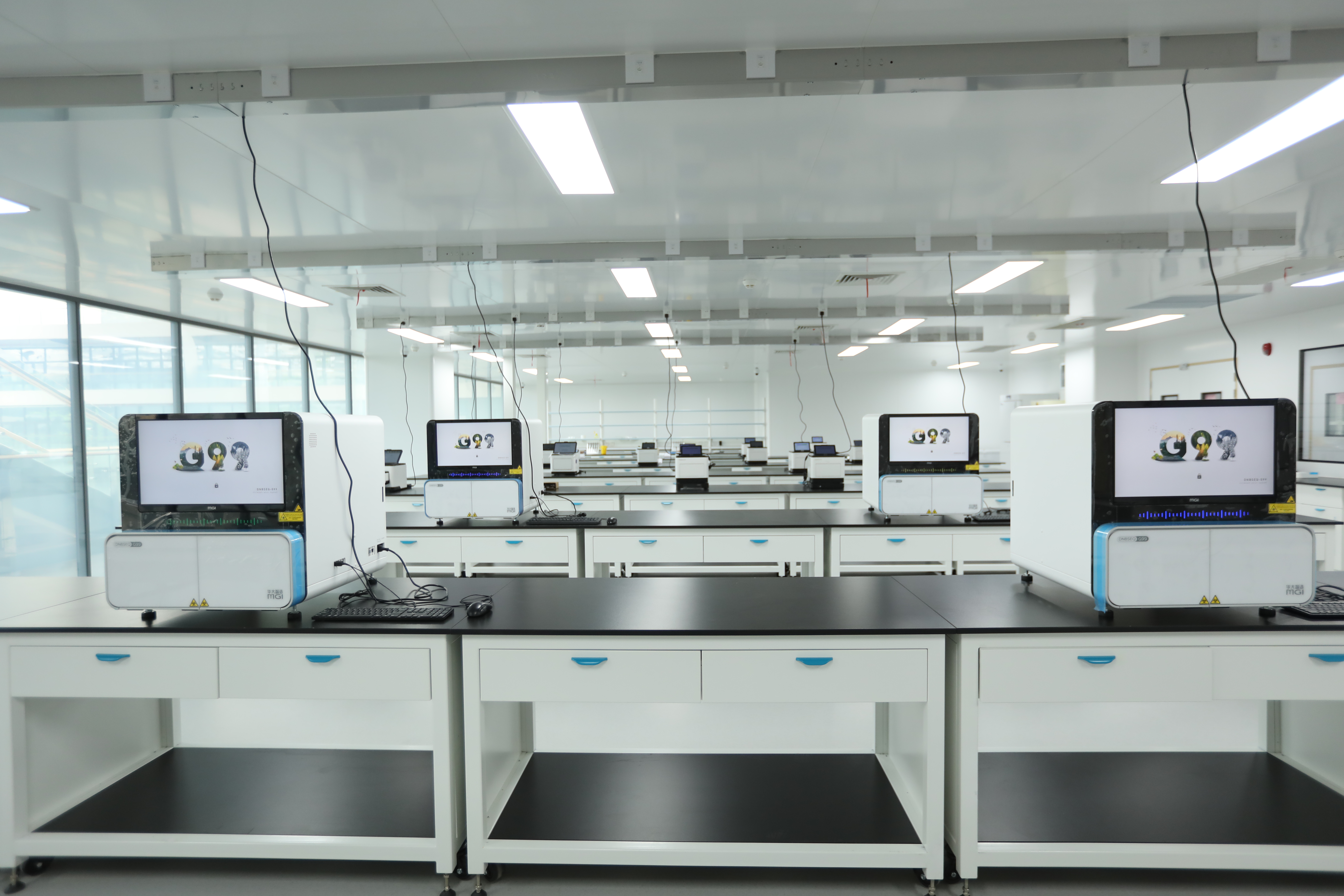 sequencer，high-throughput sequencer，