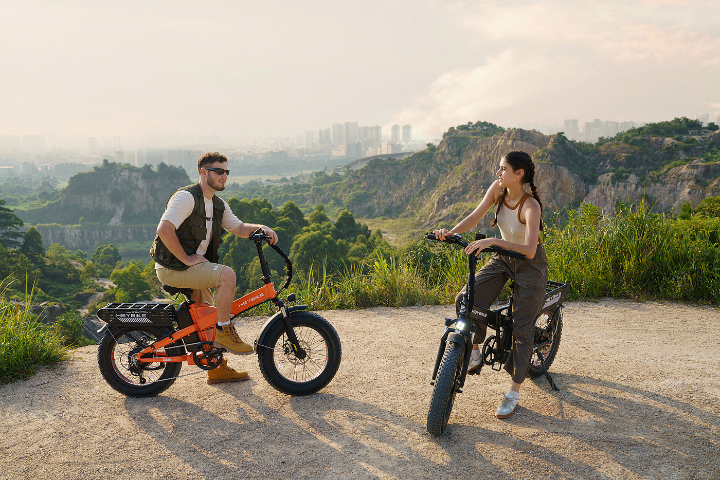 e-bike，cross-country，outdoors，