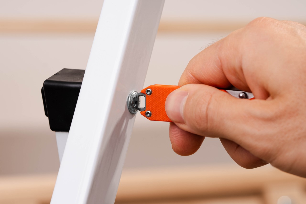 Folding knife，EDC，light，product design，