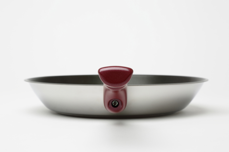 Pots and pans，Frying pan，cooking utensil，Kitchenware，Trash，Tefu，France，