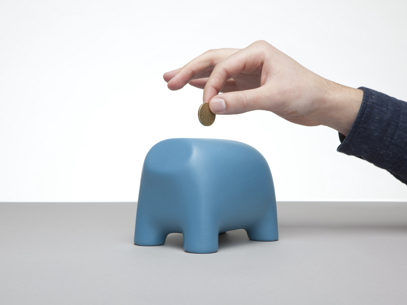 Piggy bank，colour，modelling，
