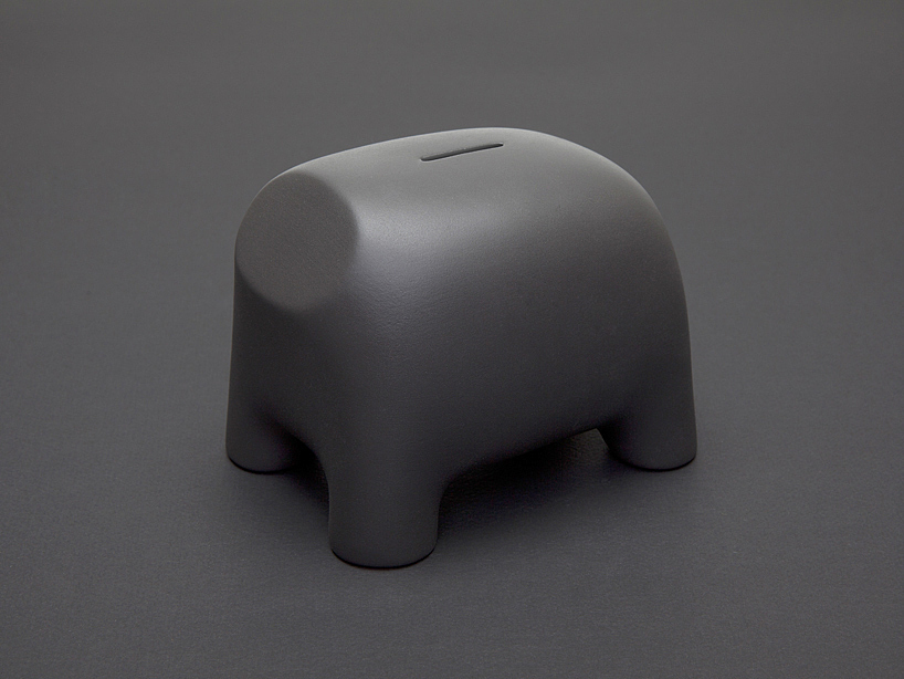 Piggy bank，colour，modelling，