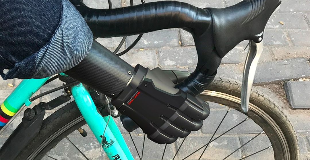 a prosthesis，Mechanics，robot，