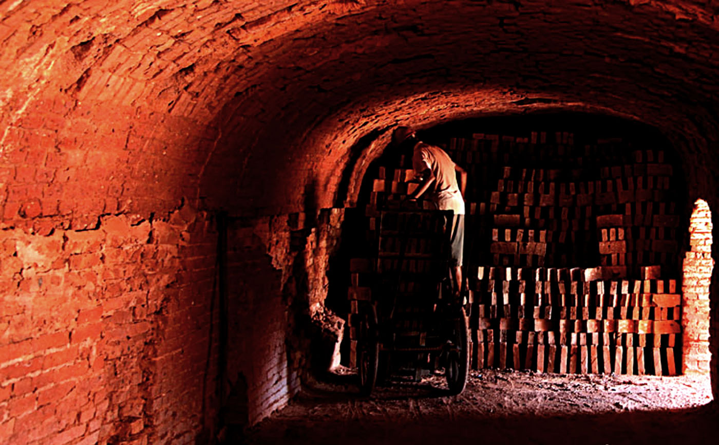 red brick，Craftsman，ceramics，Original by Aina，Craftsmanship，Chinese Philosophy，