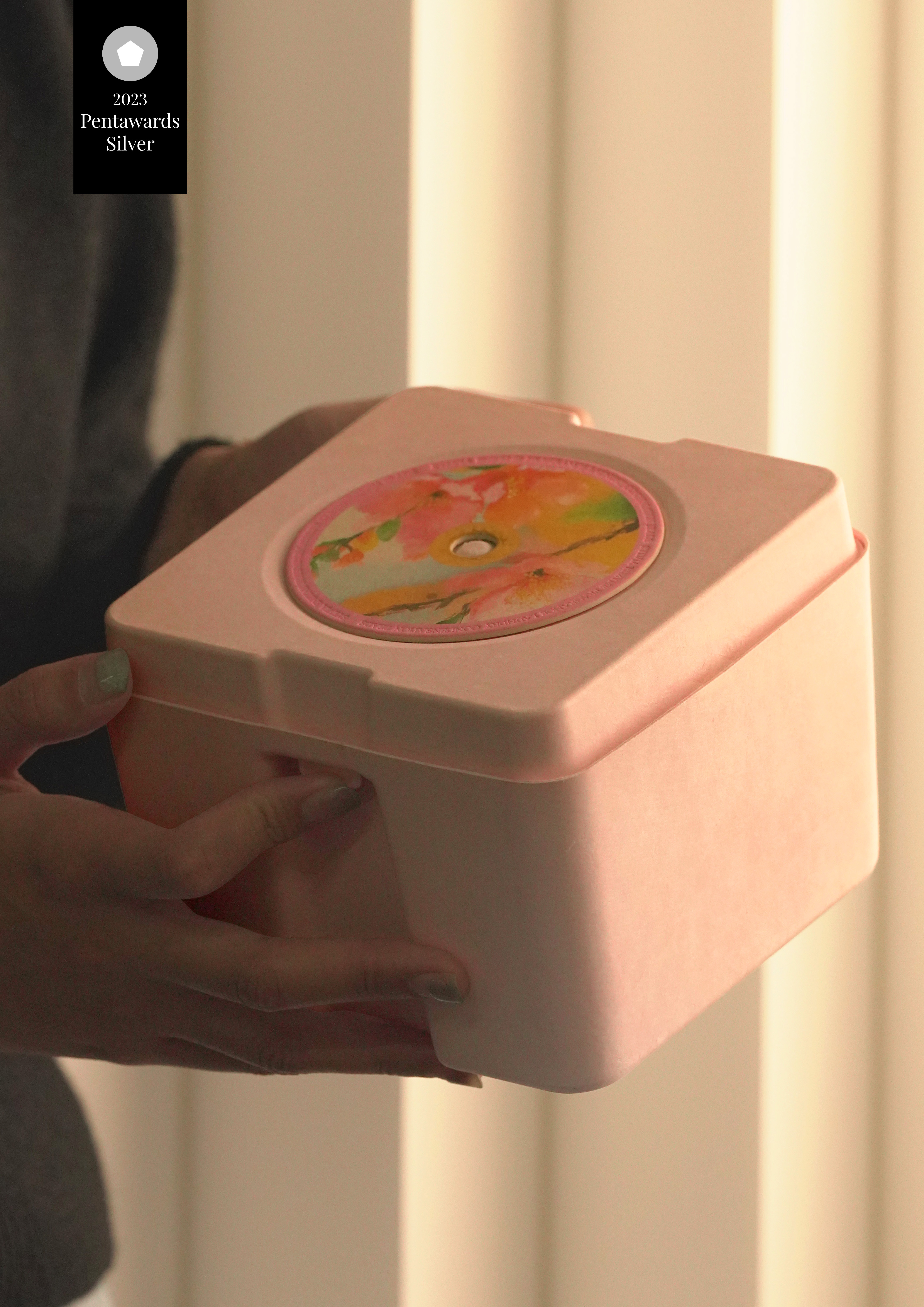 Cosmetic design，Personal protection design，Washing liquid，Laundry beads，Design Award，pentawards，Award-winning packaging，packing design，