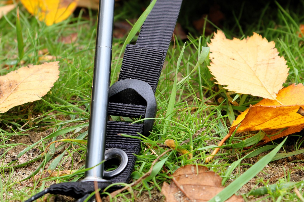 Tent，camp，field，outdoors，product design，design，