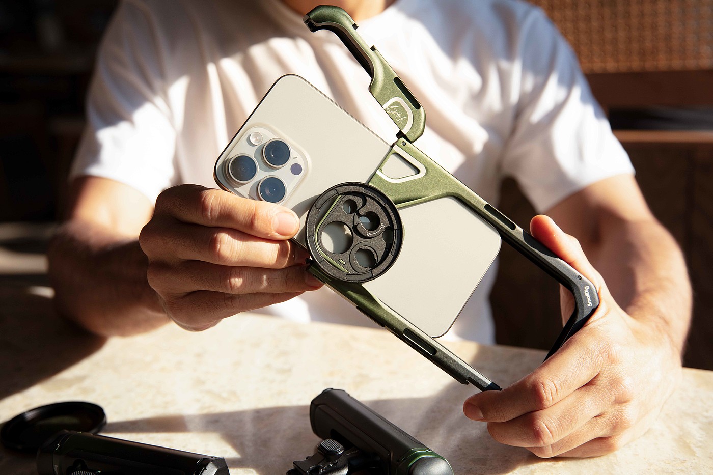 iPhone 15 Pro / iPho，Quick Dismantling Ecology，Mobile phone shooting，Photographic equipment，Handheld Shooting，