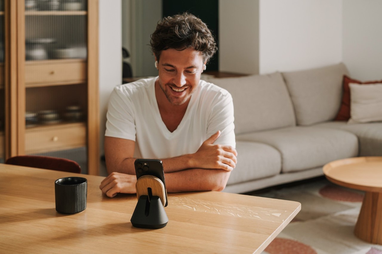 Charger，woodiness，Minimalist，