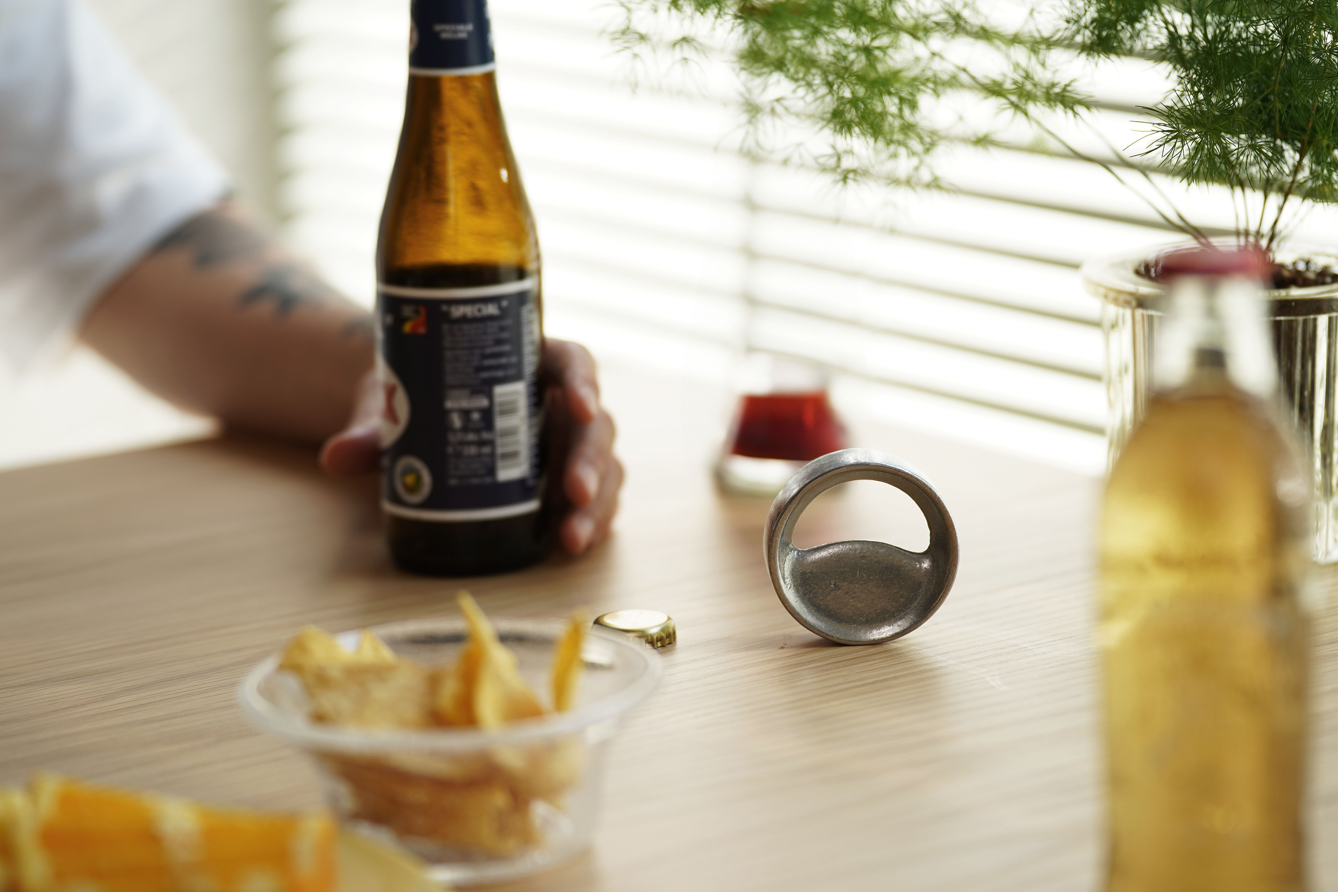 Bottle opener，relax，Interactive Experience，