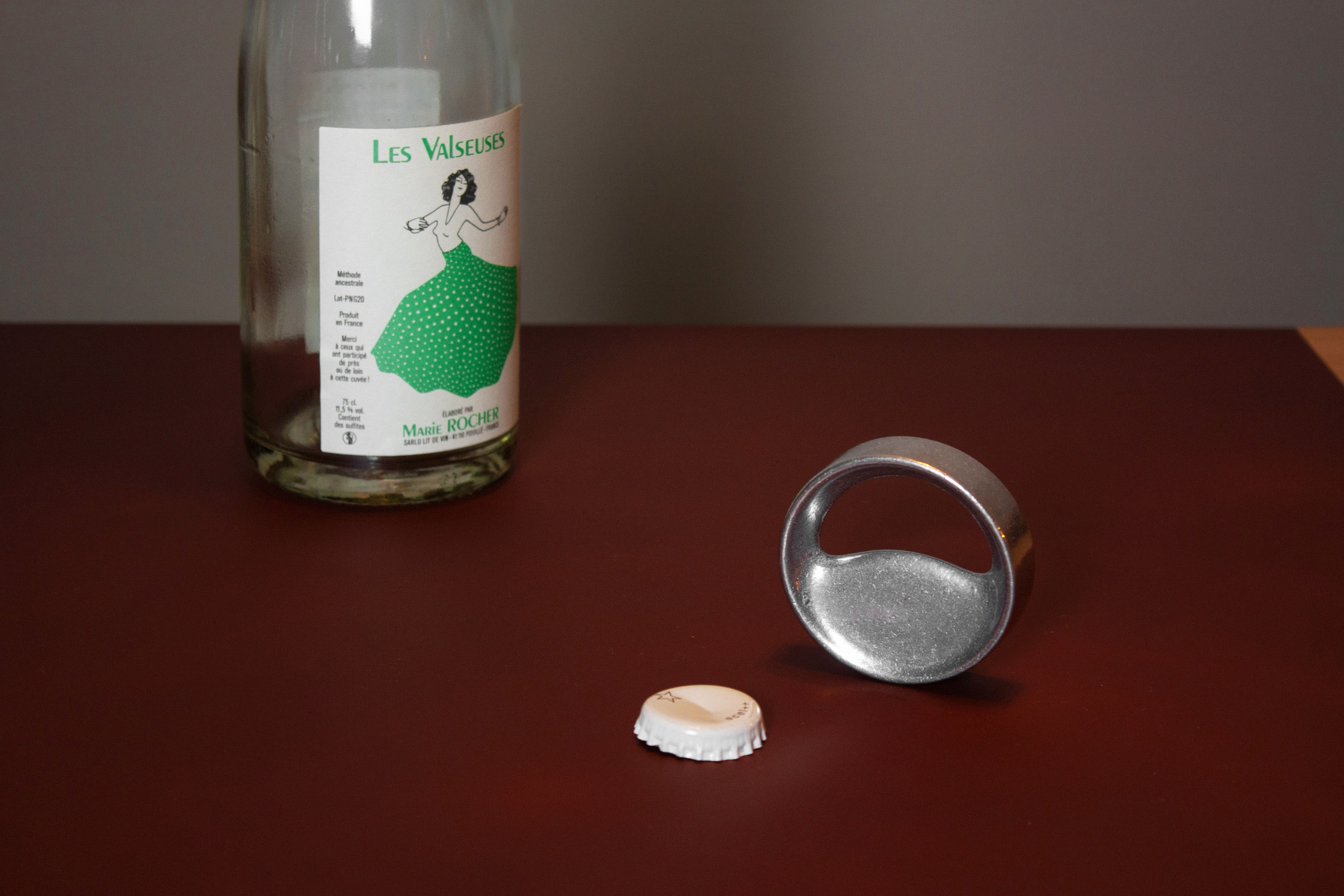 Bottle opener，relax，Interactive Experience，