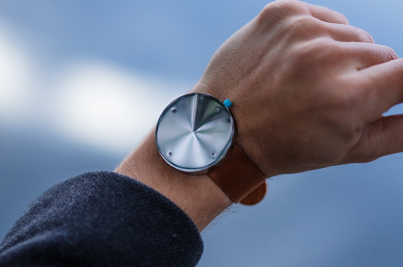 Simplicity，Wrist watch，mental health，