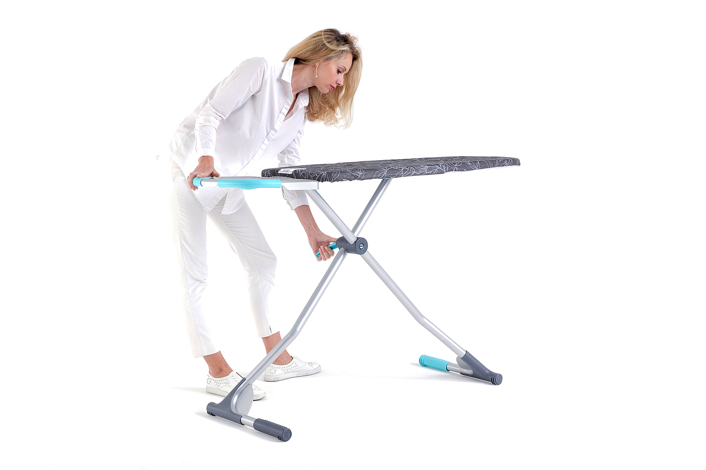 Clindo，Easy to operate，Ironing board，