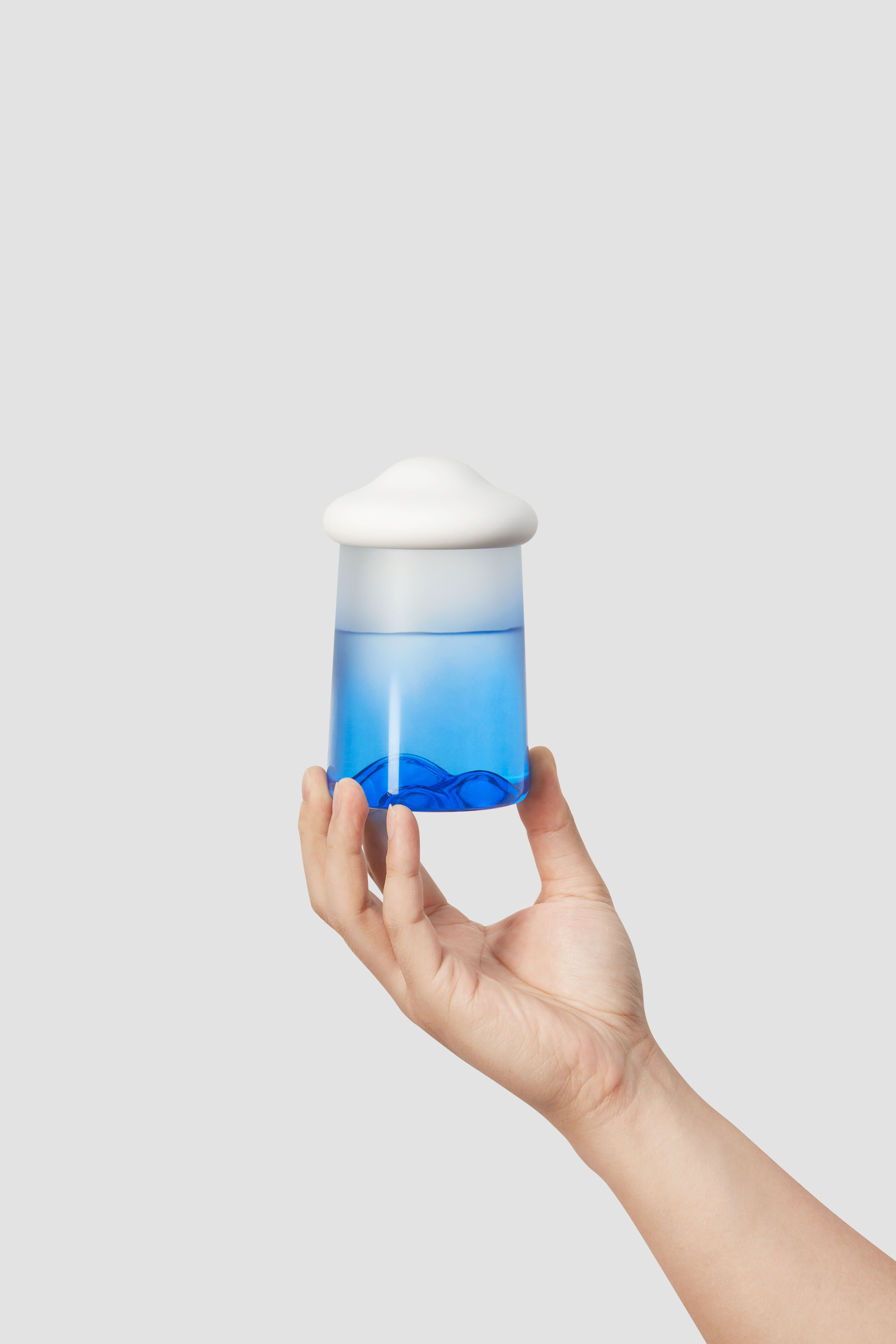 Glass，kettle，Water cup，natural，blue，mountain，sea，cloud，