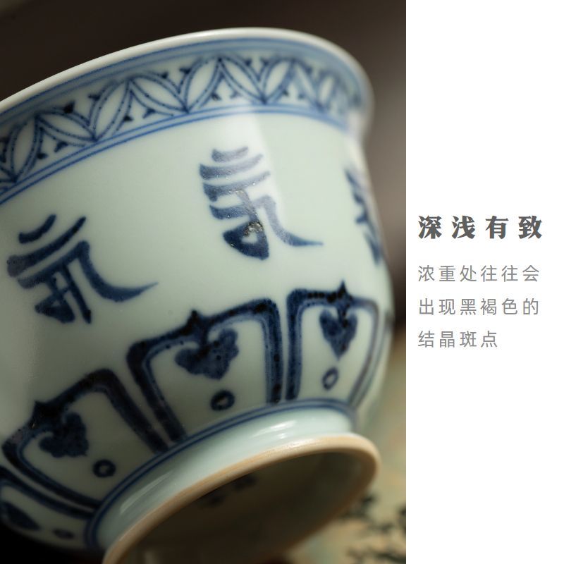 Hand-painted blue and flower ceramic tea set set，