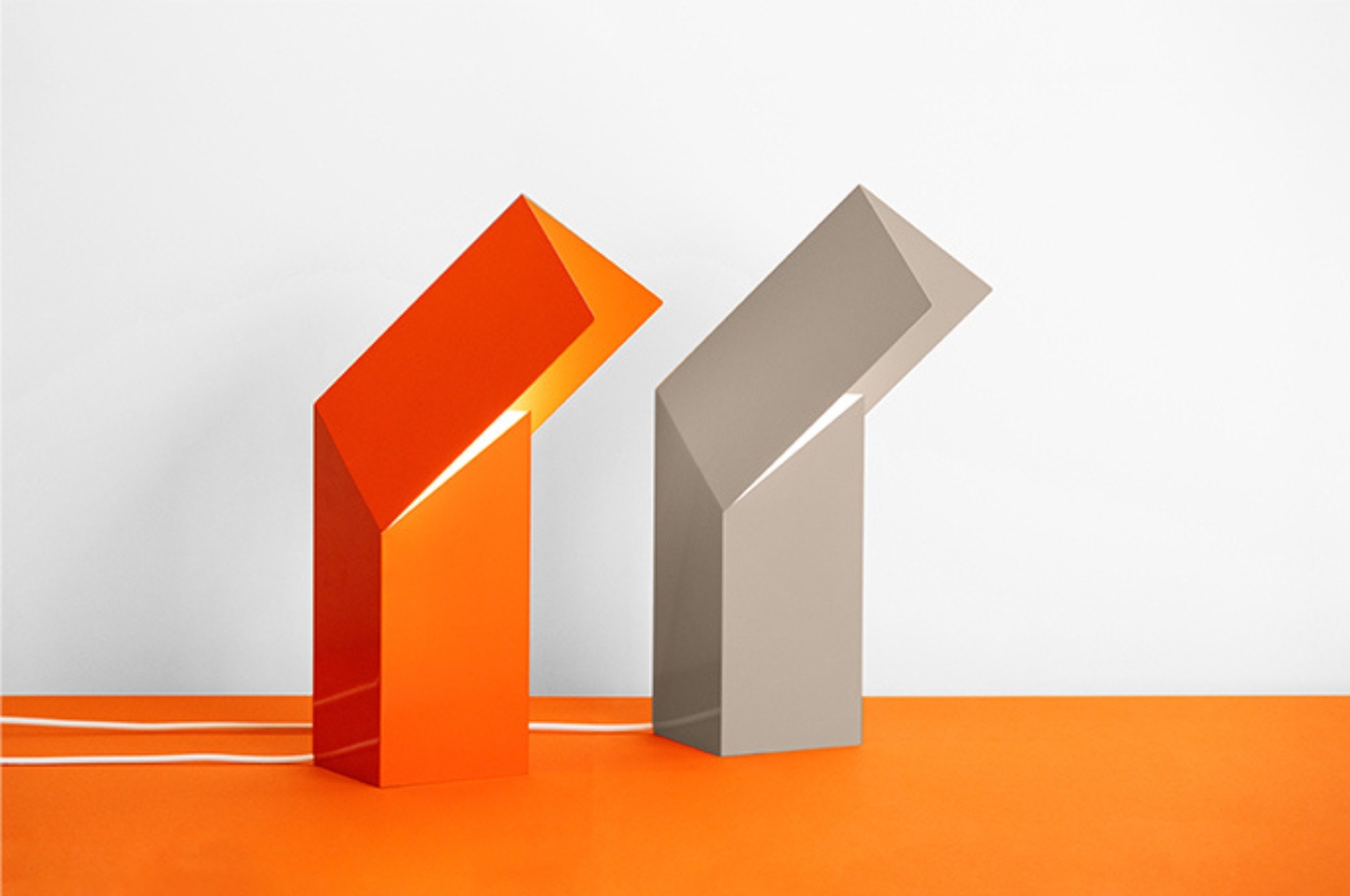 Desk lamp，furniture，Lighting tools，Linear，