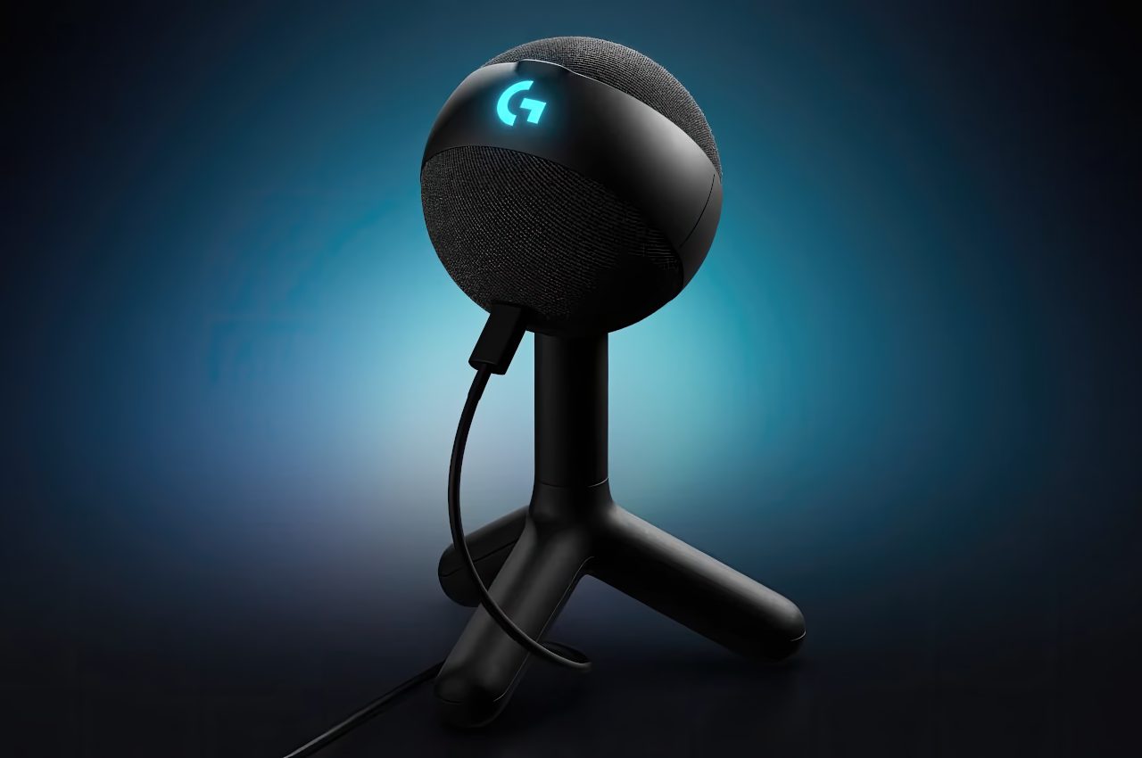 Microphone，Logitech，tripod，