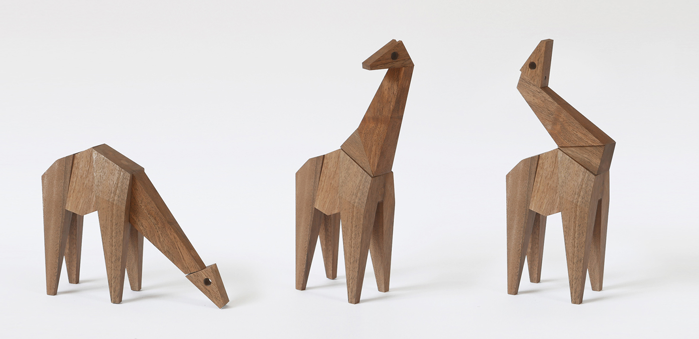 rhinoceros，elephant，giraffe，Toys，Ornaments，magnet，wood，Movable，Desk lamp，lamps and lanterns，Bedside lamp，rubber string，Control intensity，Mortise and tenon，