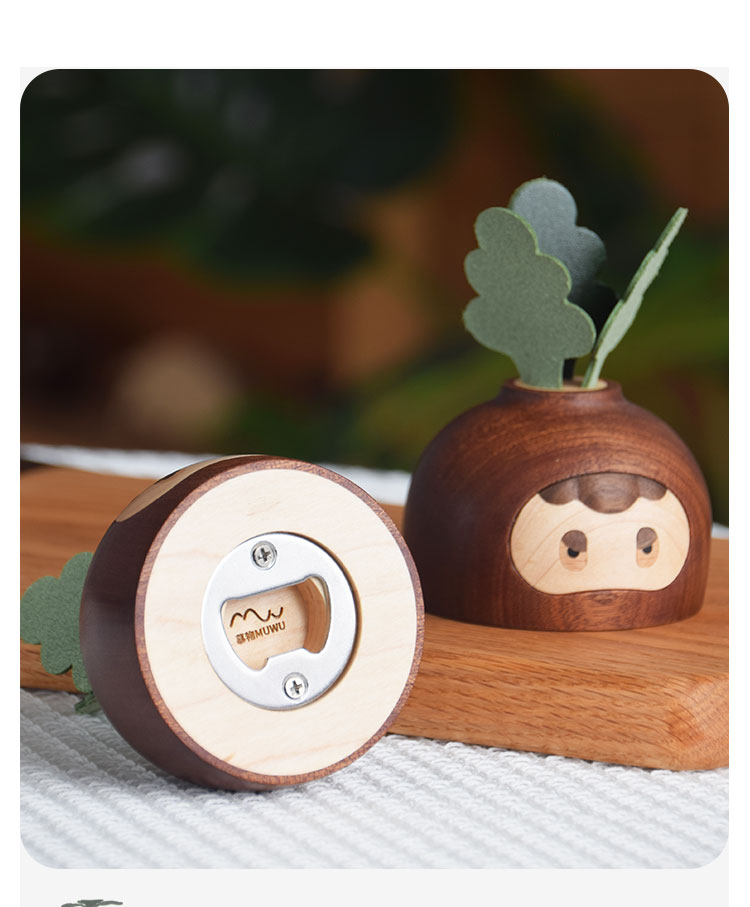 Original design，Solid Wood Crafts，Lovely radish，Handmade，Playing with wood.，