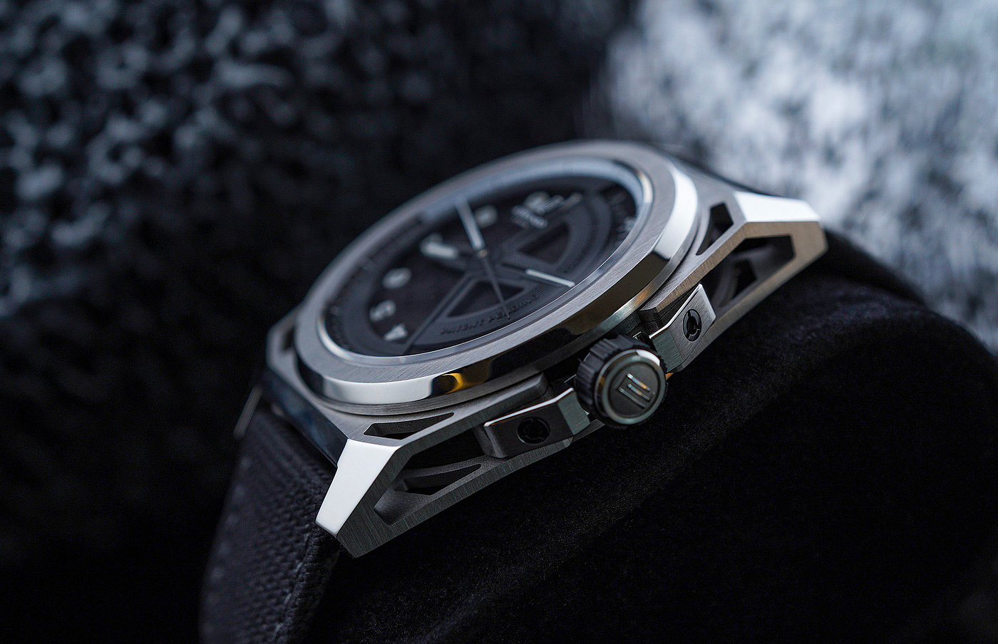 Wristwatch，Wrist watch，Fashion products，industrial design，