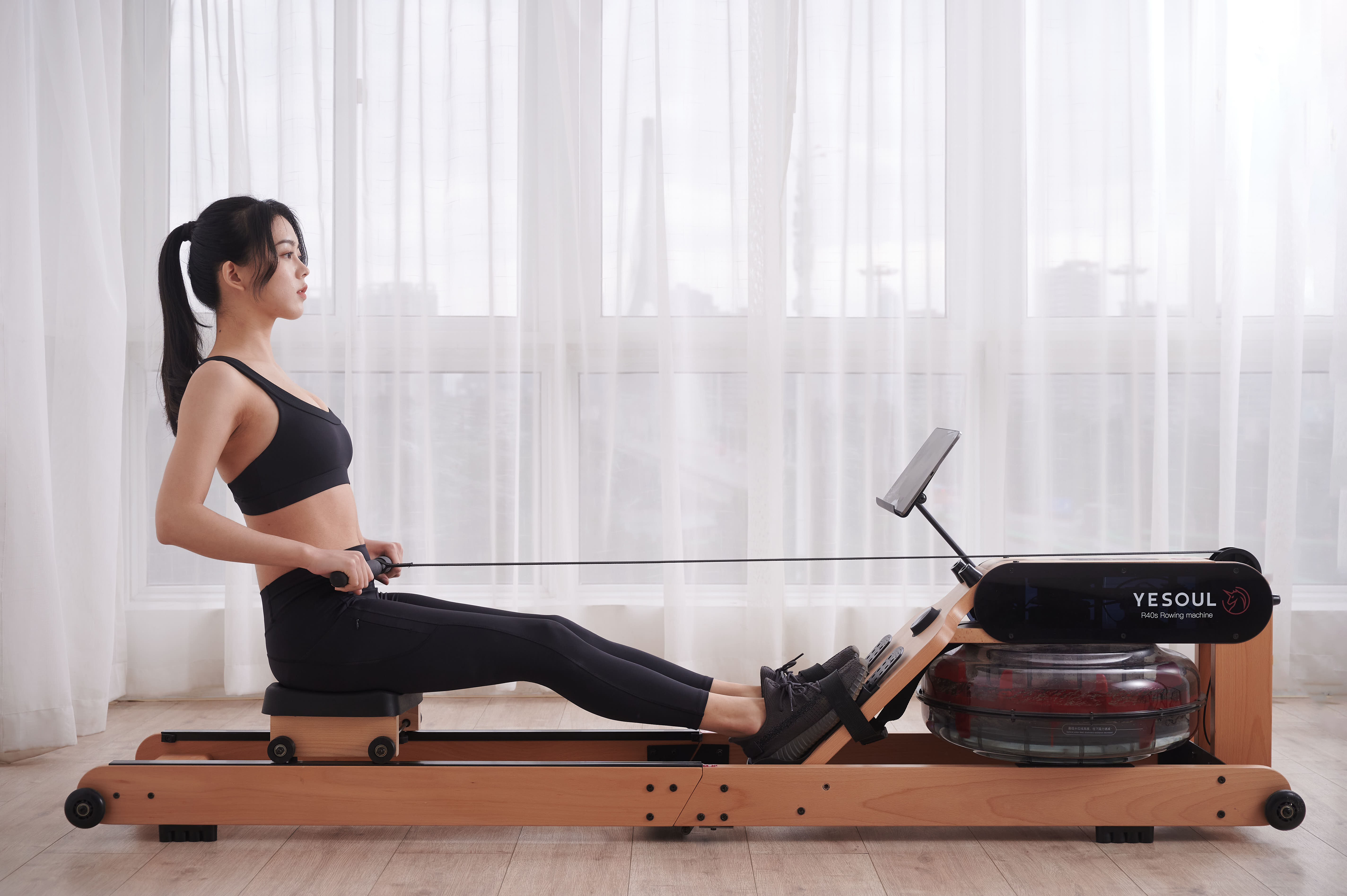 rowing machines, fitness equipment, water resistance rowing machines, adjustable resistance，