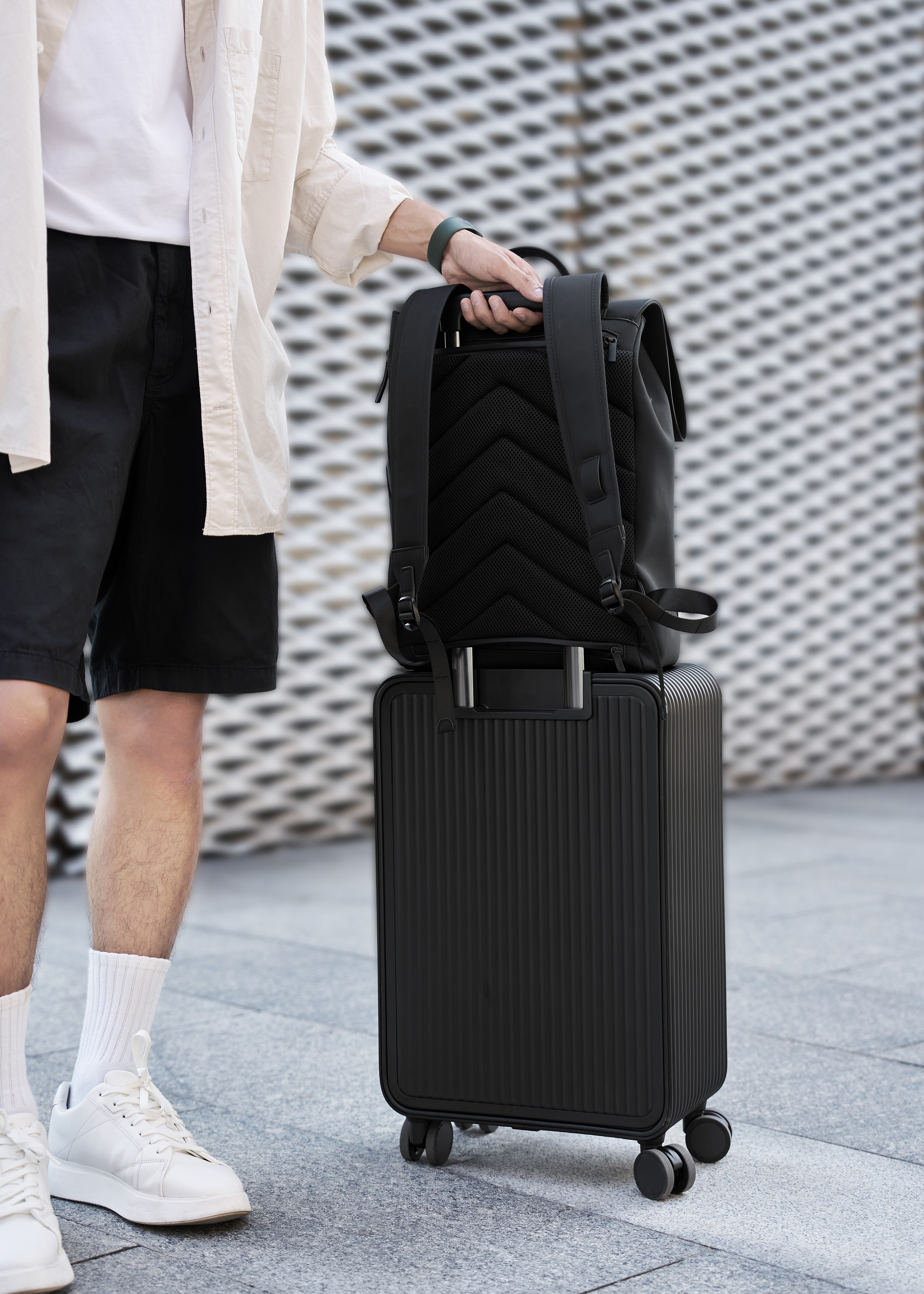 commute，concise，black，Computer package，knapsack，Design，to work in an office，Travel，