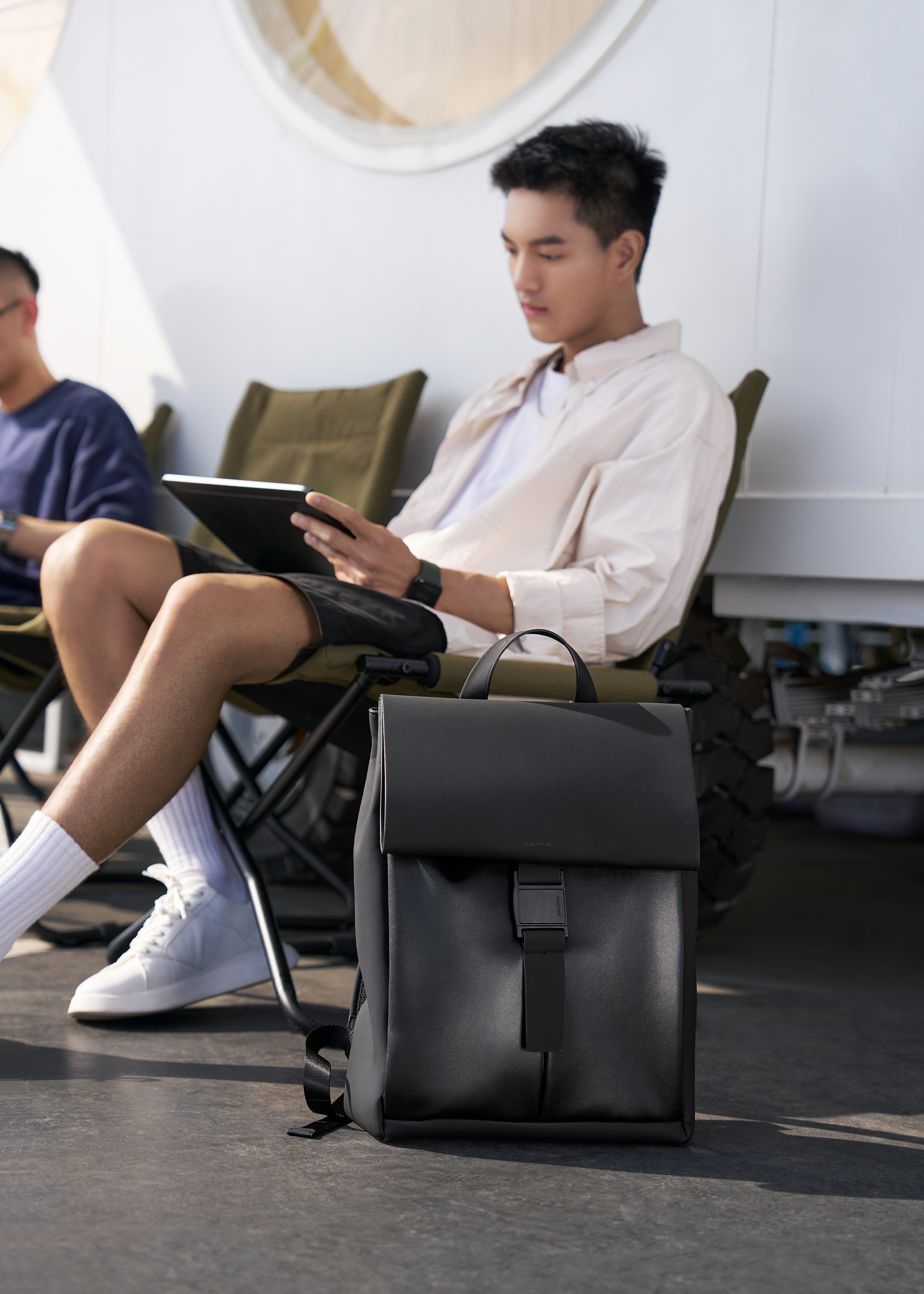 commute，concise，black，Computer package，knapsack，Design，to work in an office，Travel，